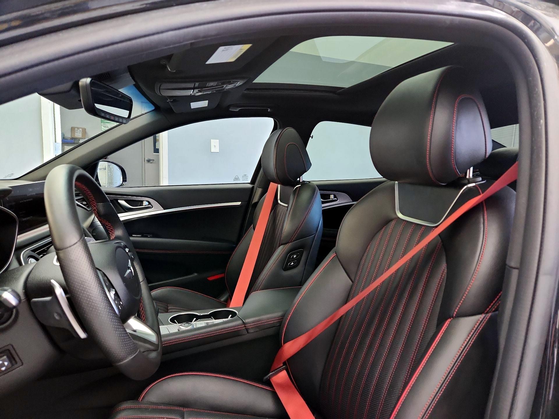 Thumbnail: 2023 Genesis G70 - 20