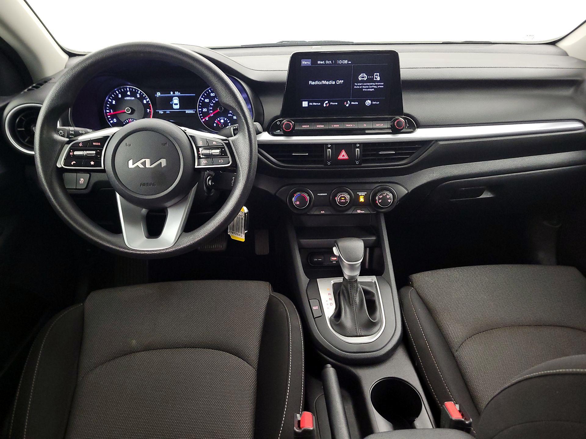 Thumbnail: 2022 Kia Forte - 9