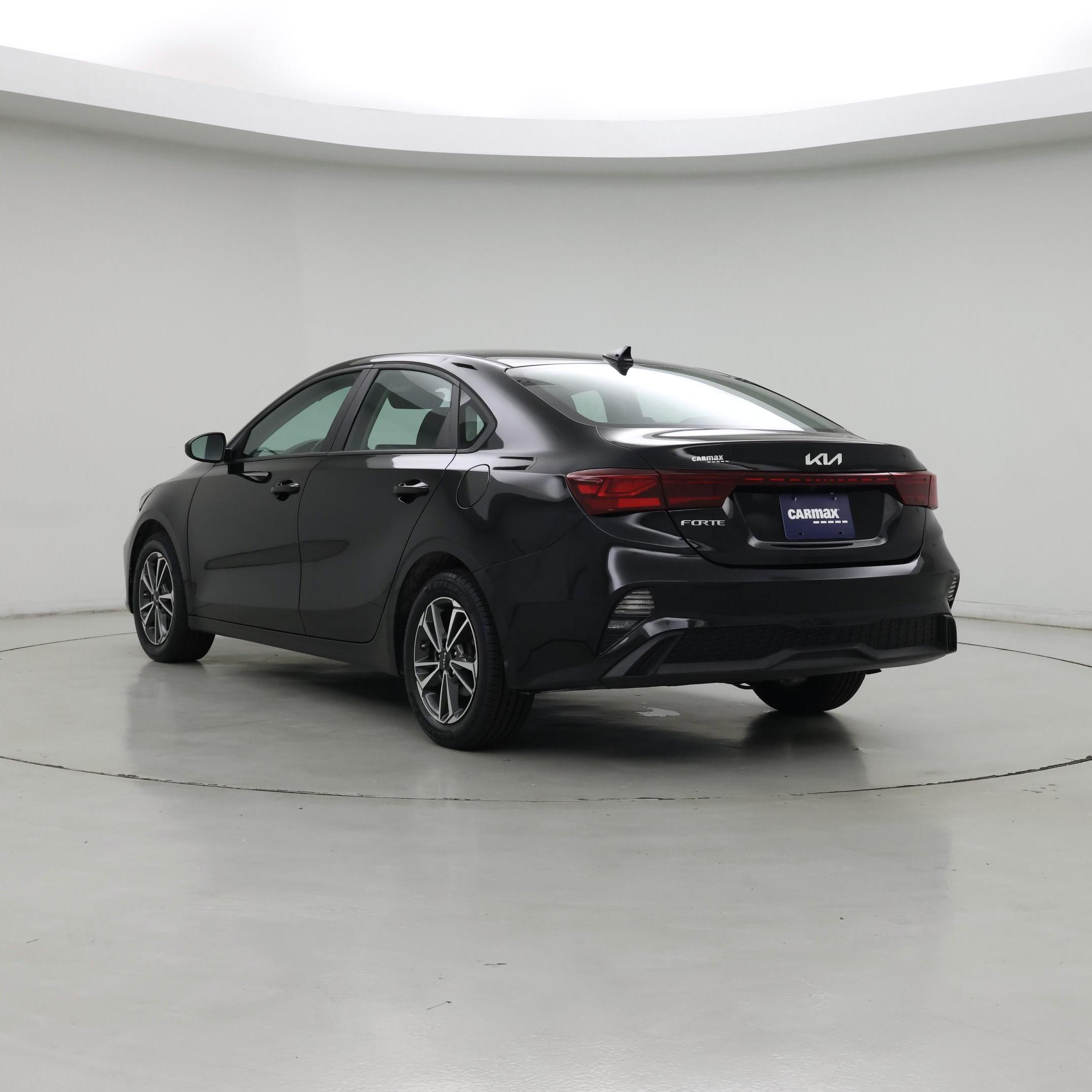 Thumbnail: 2022 Kia Forte - 2