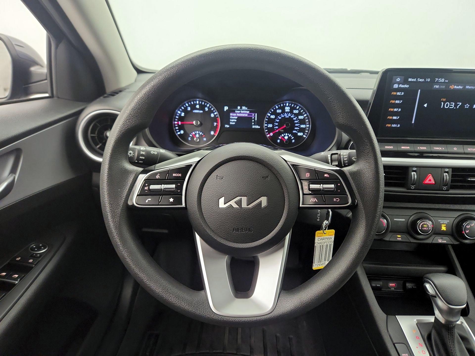 Thumbnail: 2023 Kia Forte - 10