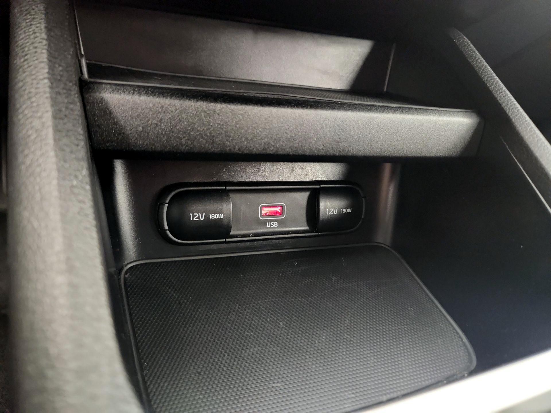 Thumbnail: 2023 Kia Forte - 18