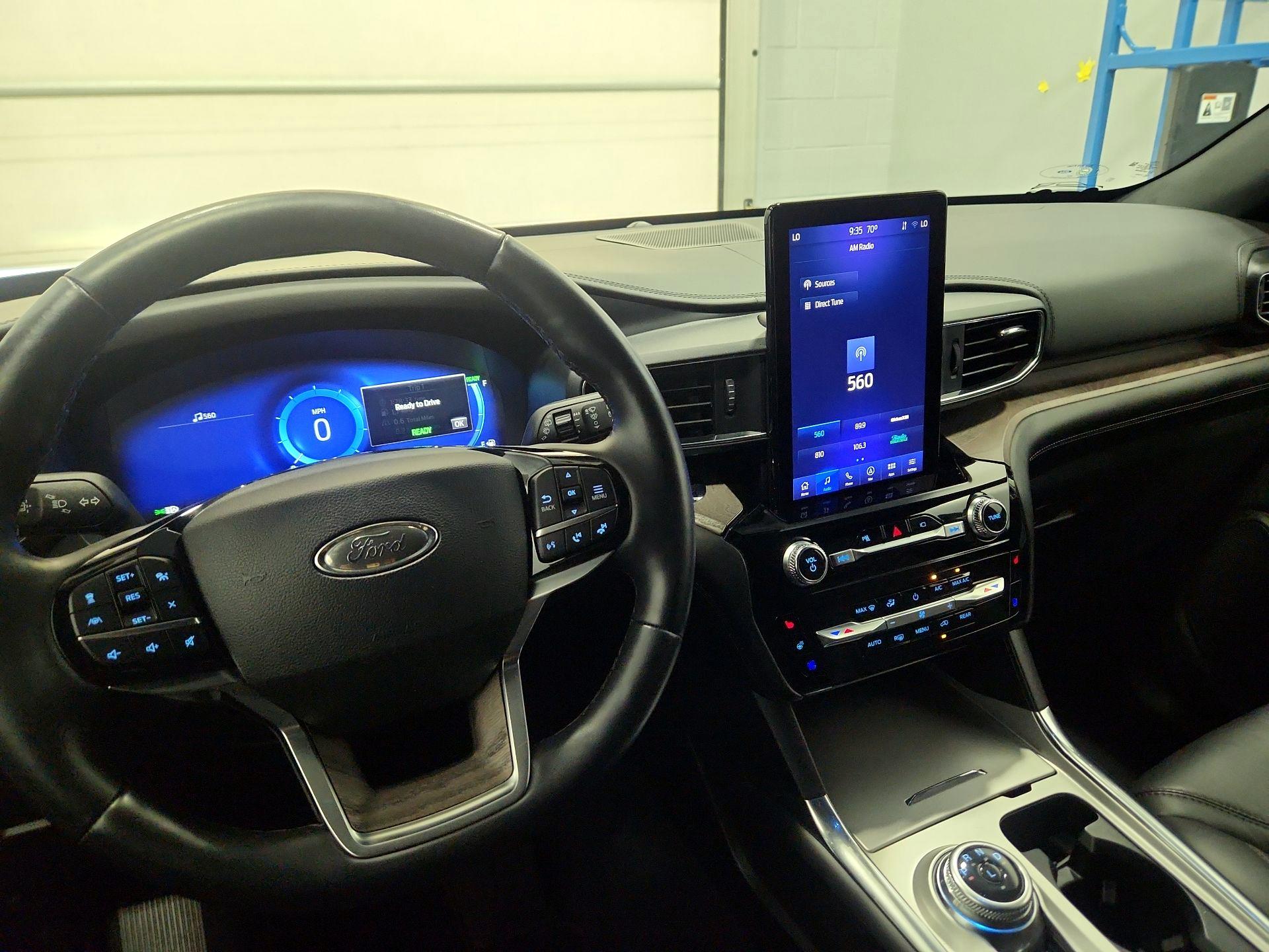 Thumbnail: 2022 Ford Explorer - 9