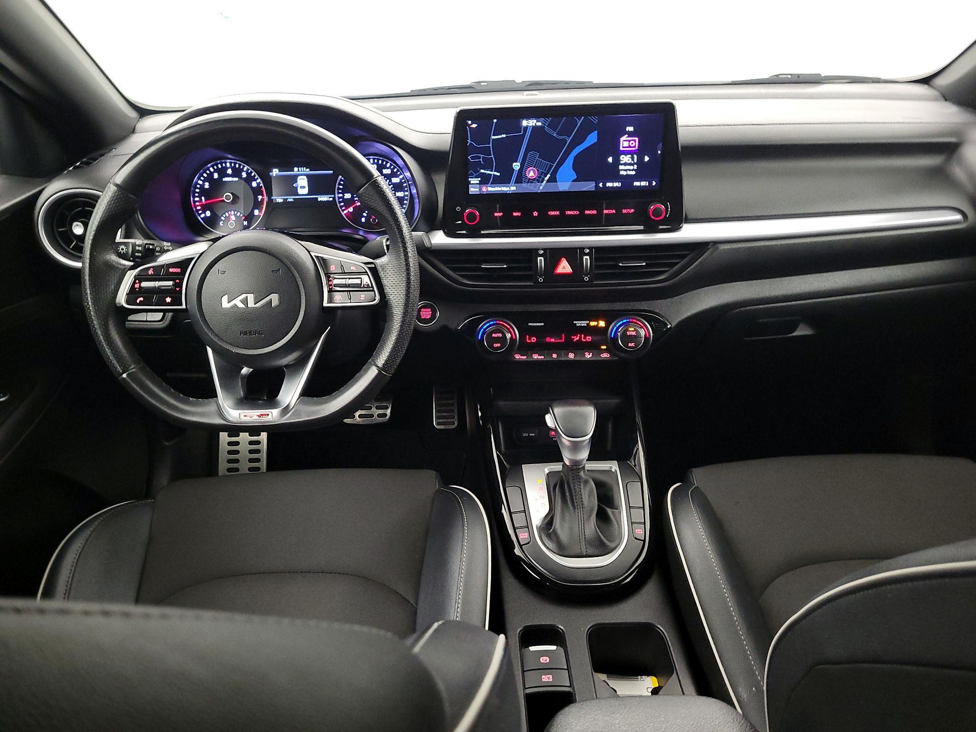 Thumbnail: 2022 Kia Forte - 8