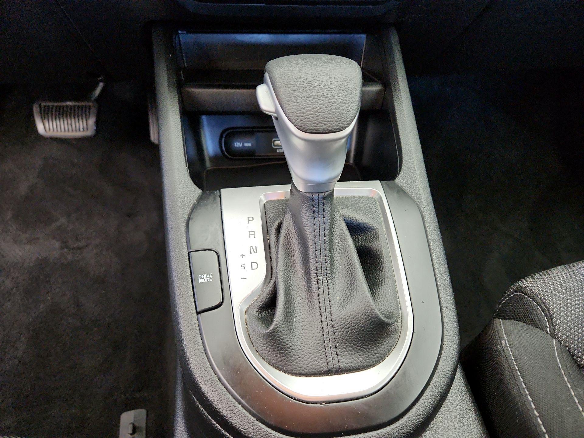 Thumbnail: 2022 Kia Forte - 17