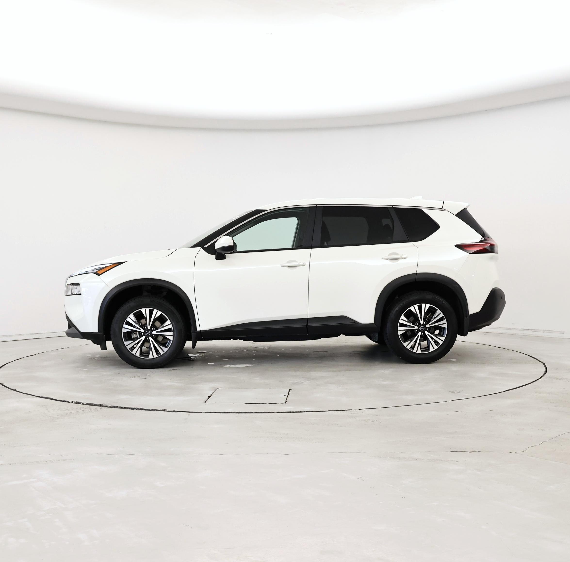 Thumbnail: 2023 Nissan Rogue - 3