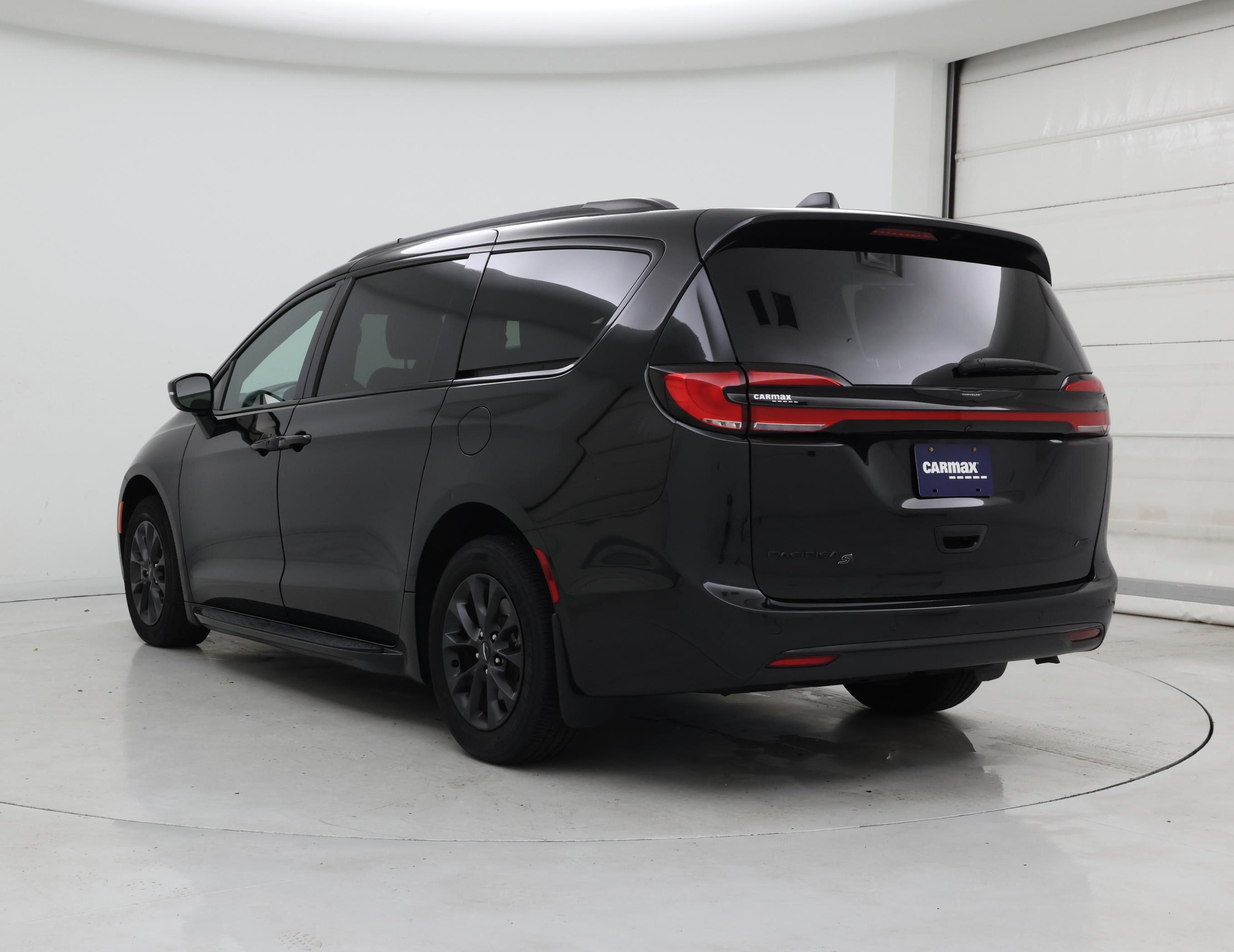 Thumbnail: 2021 Chrysler Pacifica - 2