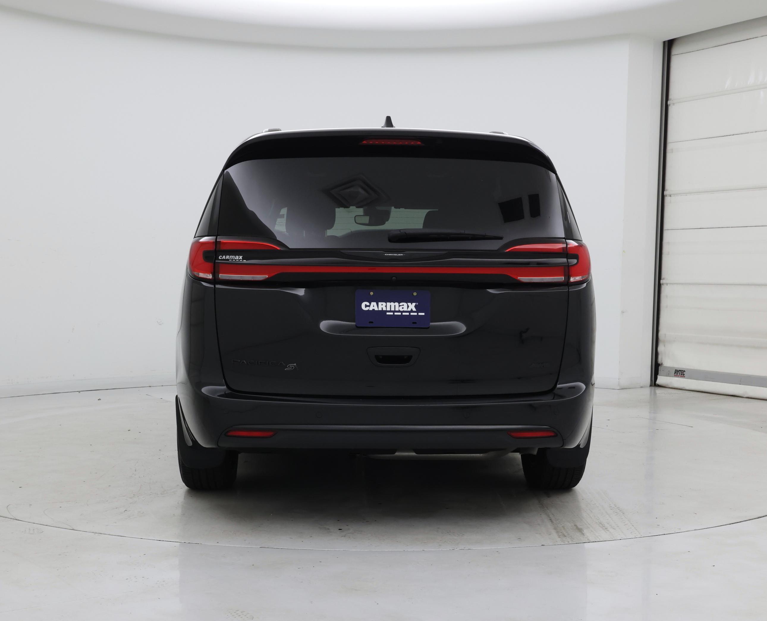 Thumbnail: 2021 Chrysler Pacifica - 6
