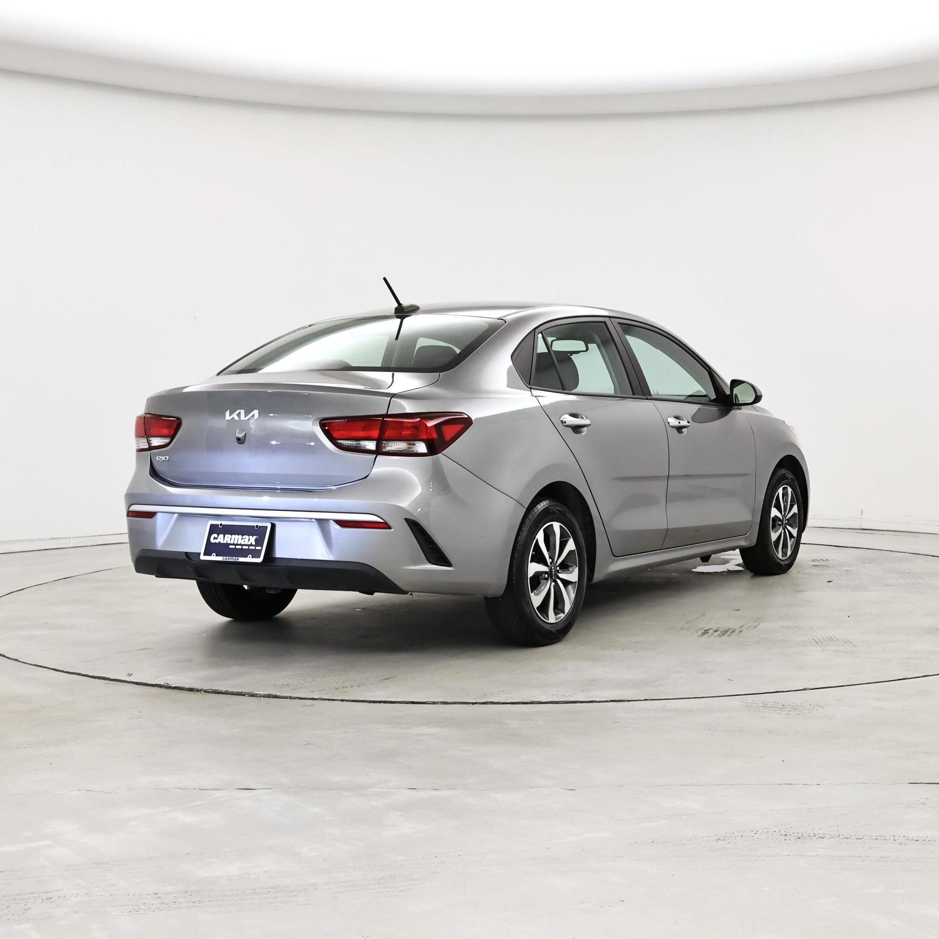 Thumbnail: 2022 Kia Rio - 8