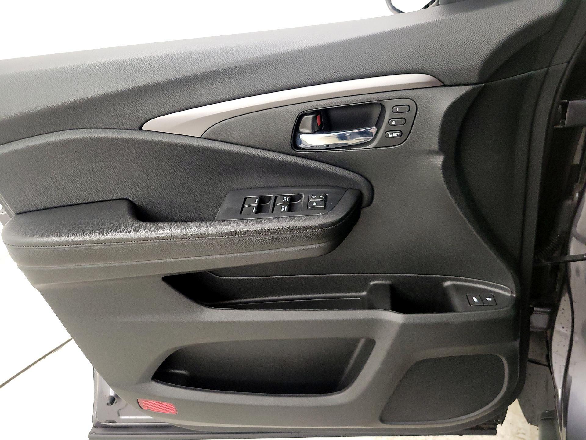 Thumbnail: 2021 Honda Pilot - 12