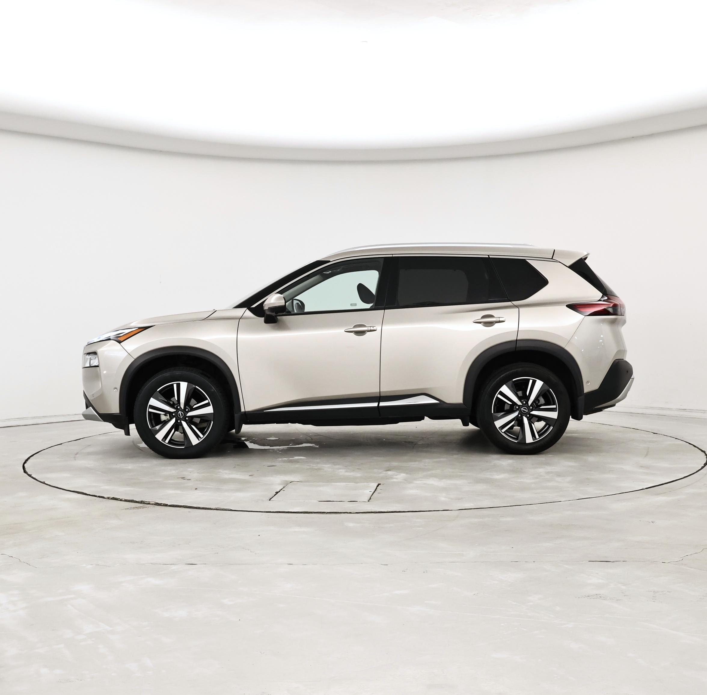 Thumbnail: 2022 Nissan Rogue - 3