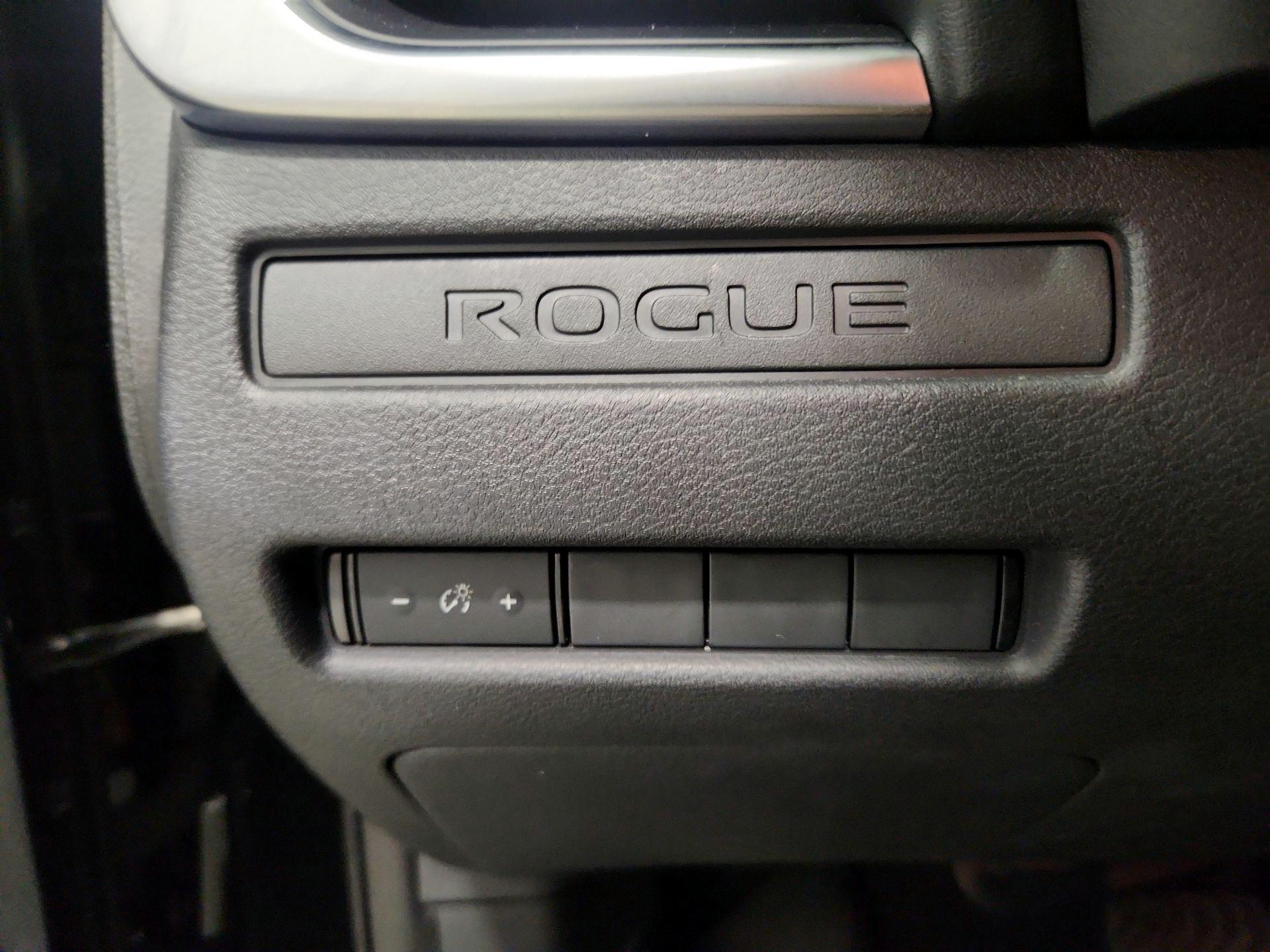 Thumbnail: 2023 Nissan Rogue - 13