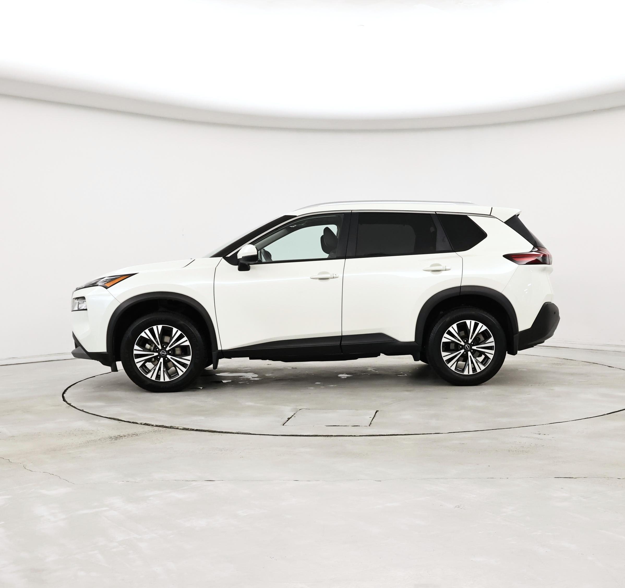 Thumbnail: 2022 Nissan Rogue - 3
