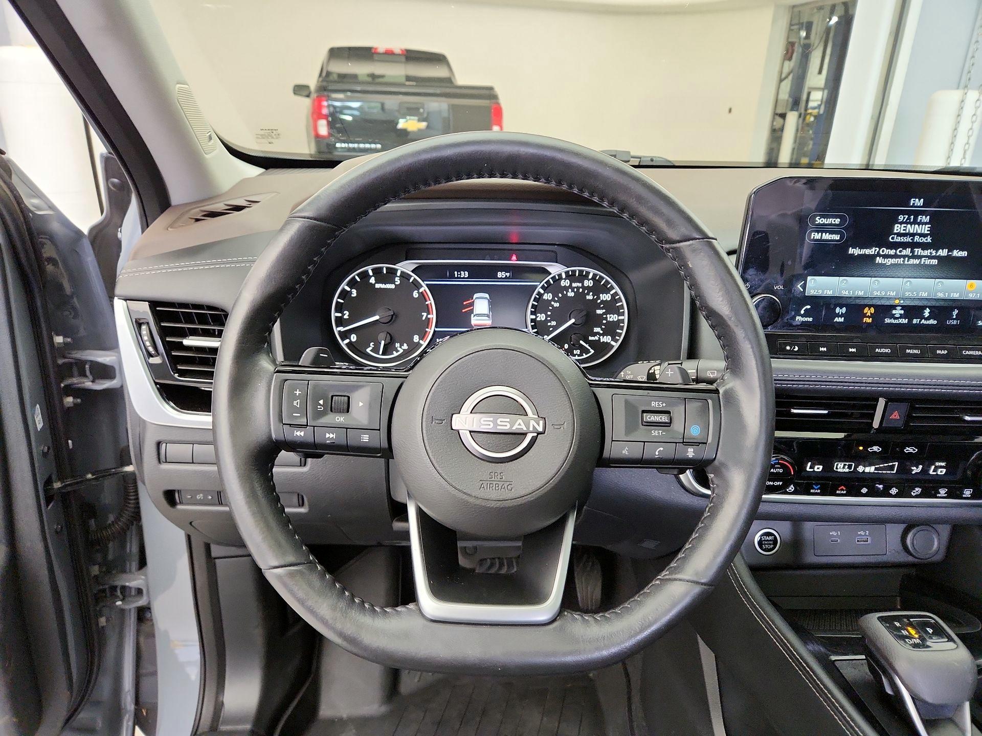 Thumbnail: 2022 Nissan Rogue - 10