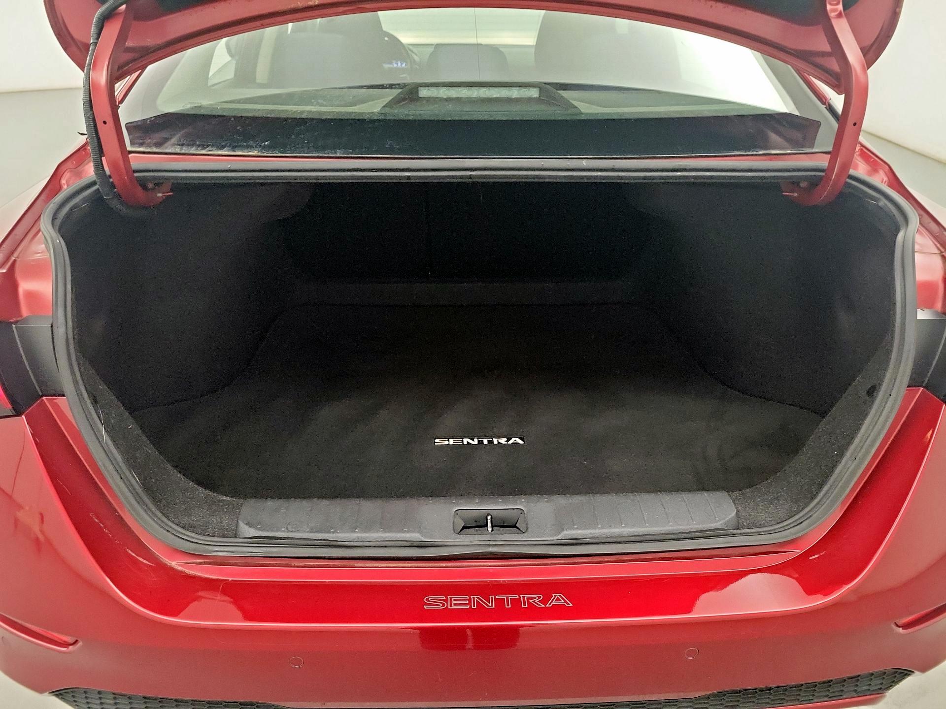 Thumbnail: 2020 Nissan Sentra - 18