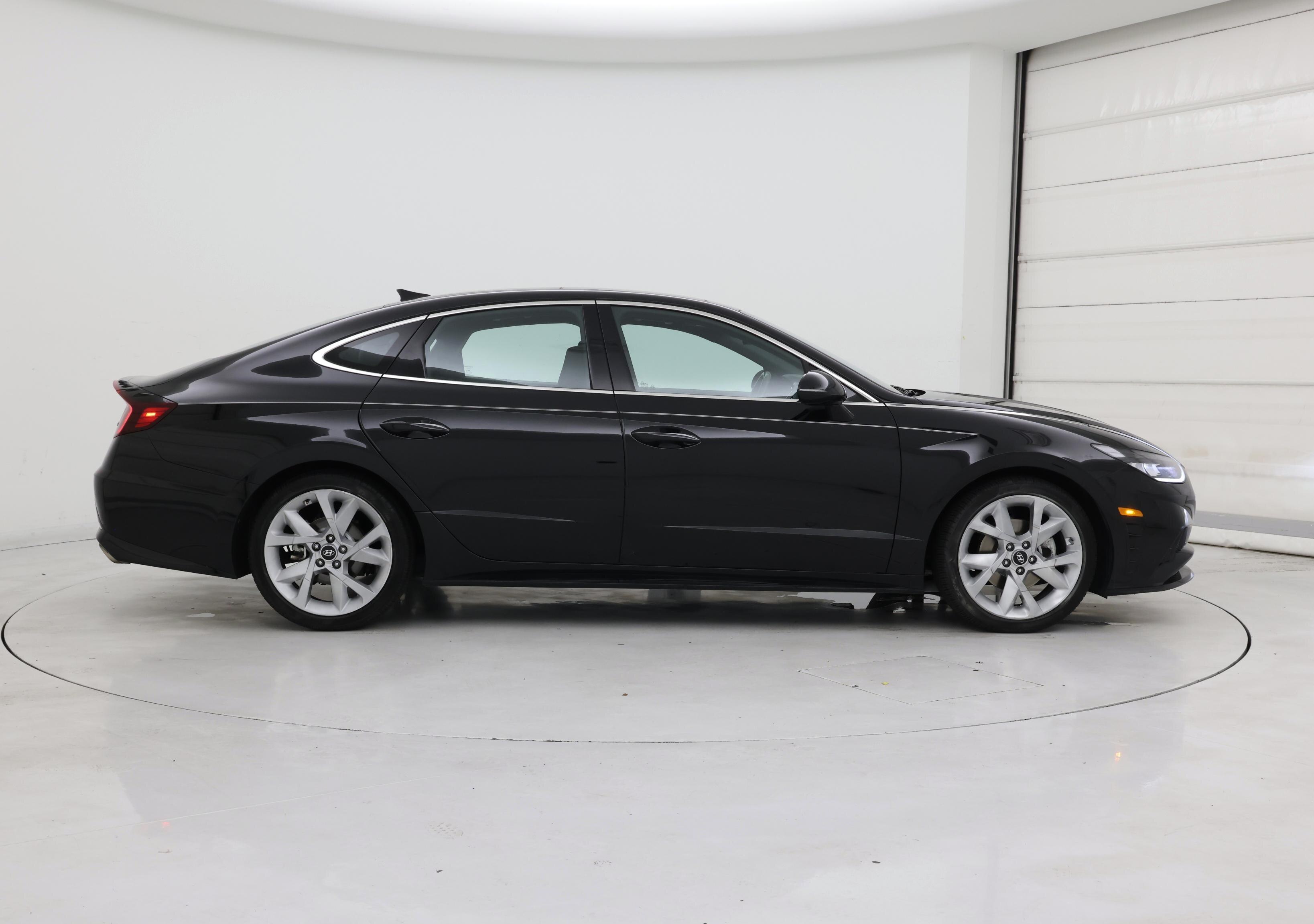 Thumbnail: 2023 Hyundai Sonata - 7
