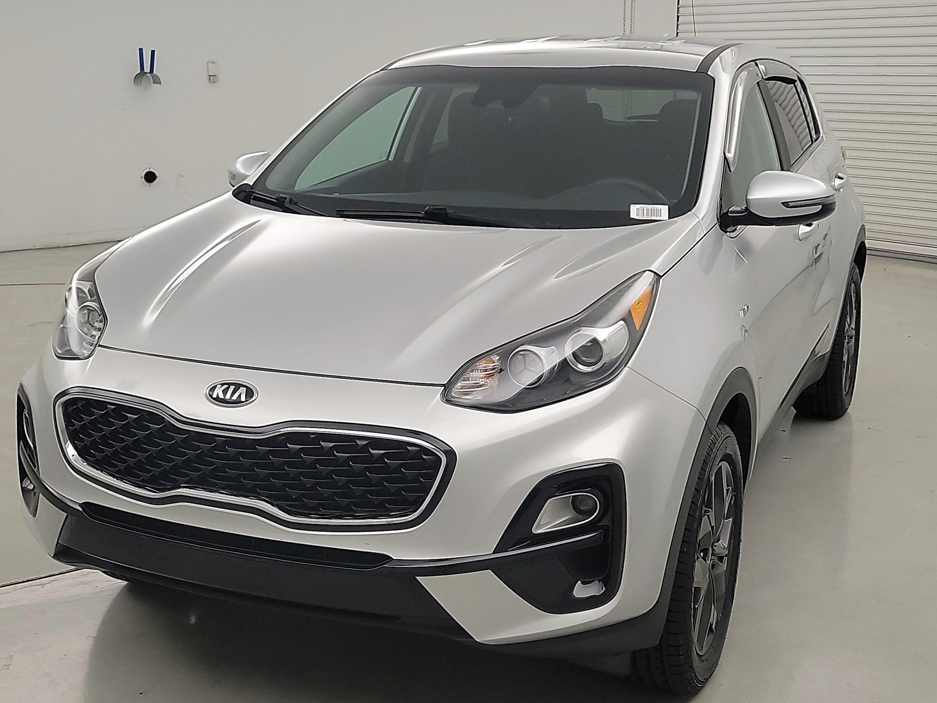 Thumbnail: 2022 Kia Sportage - 3