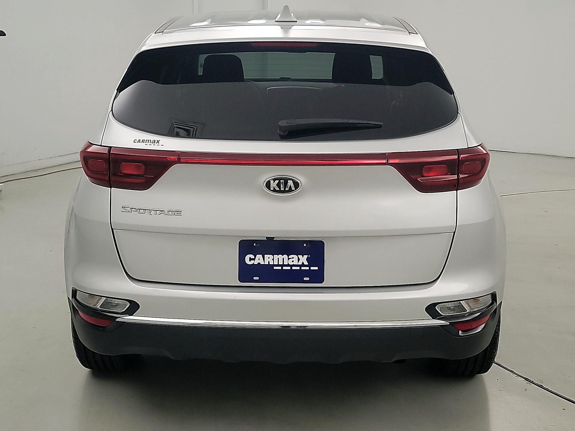 Thumbnail: 2022 Kia Sportage - 6