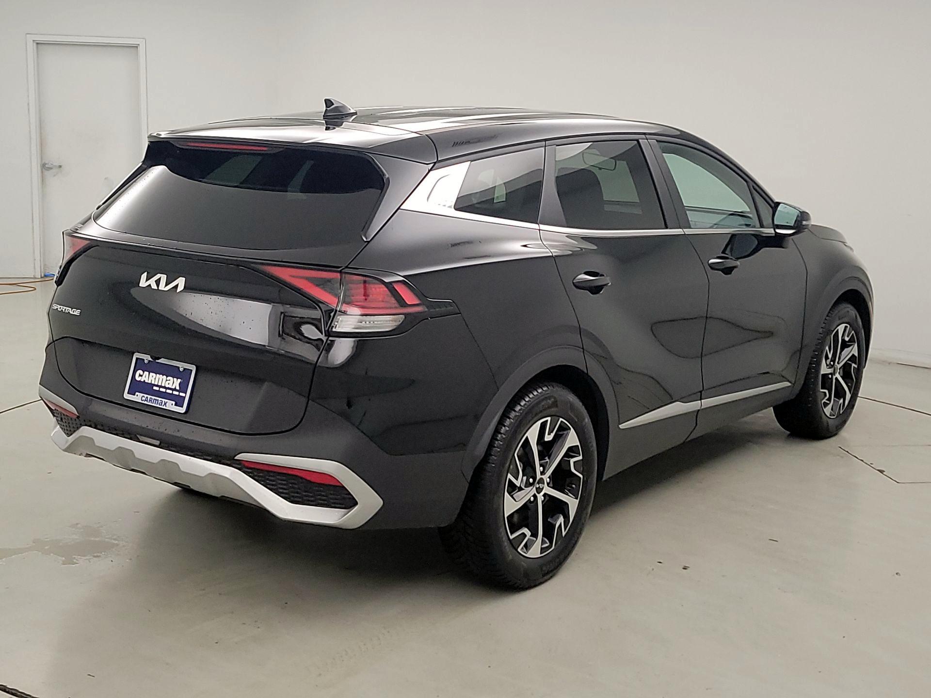 Thumbnail: 2023 Kia Sportage - 5