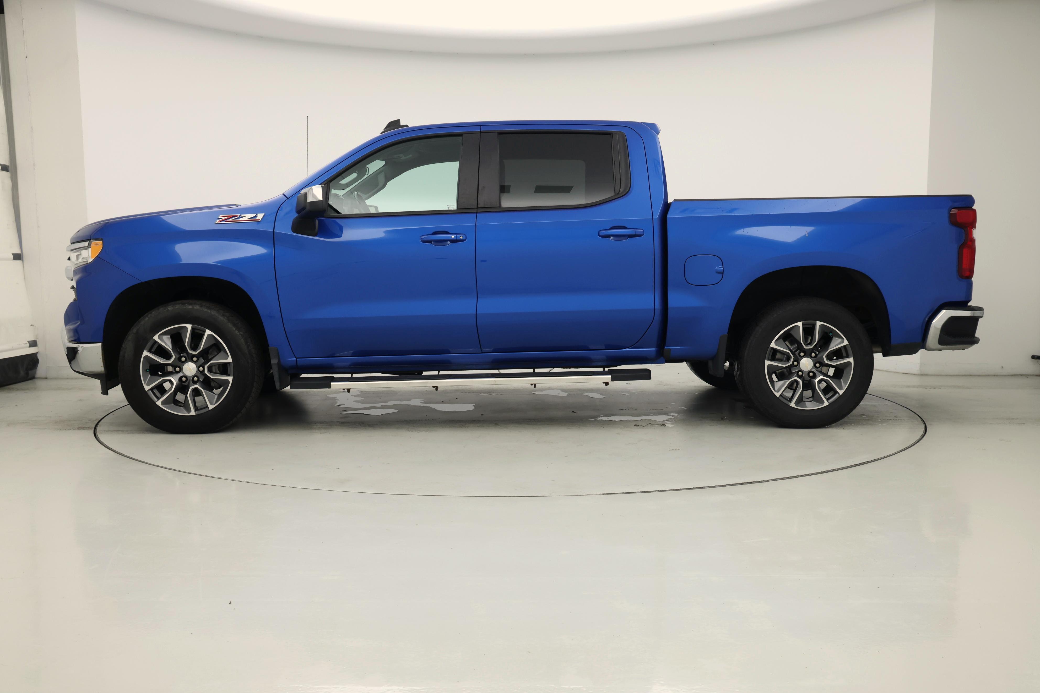 Thumbnail: 2022 Chevrolet Silverado 1500 - 3