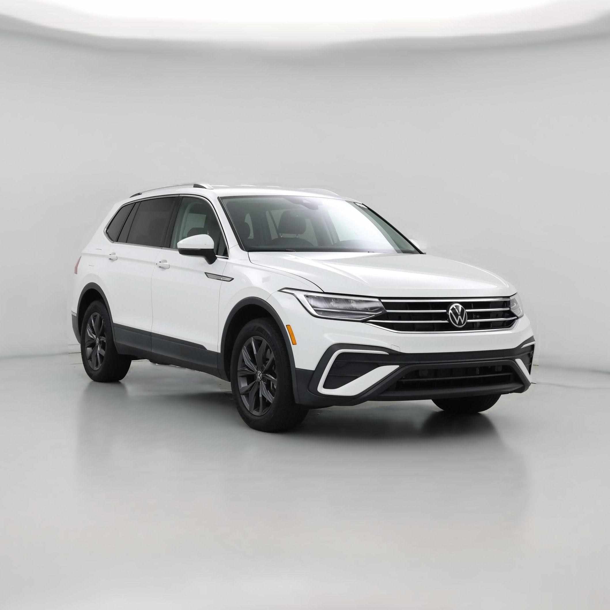 Thumbnail: 2022 Volkswagen Tiguan - 1
