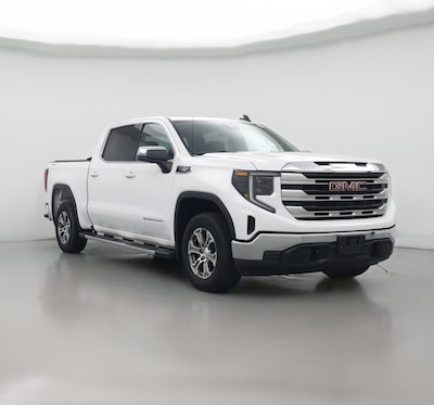 White 2022 GMC Sierra 1500 SLE