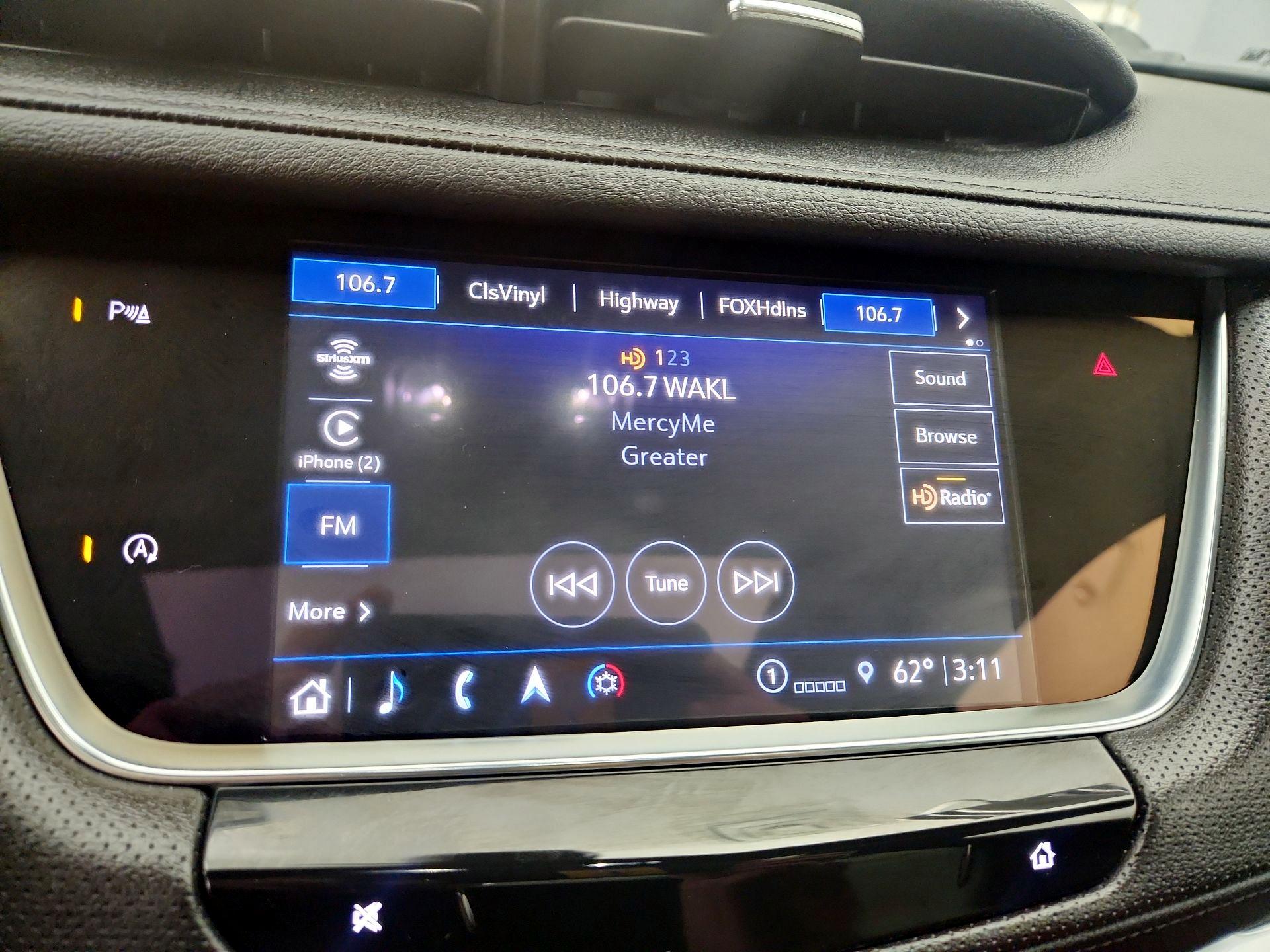Thumbnail: 2023 Cadillac XT5 - 16