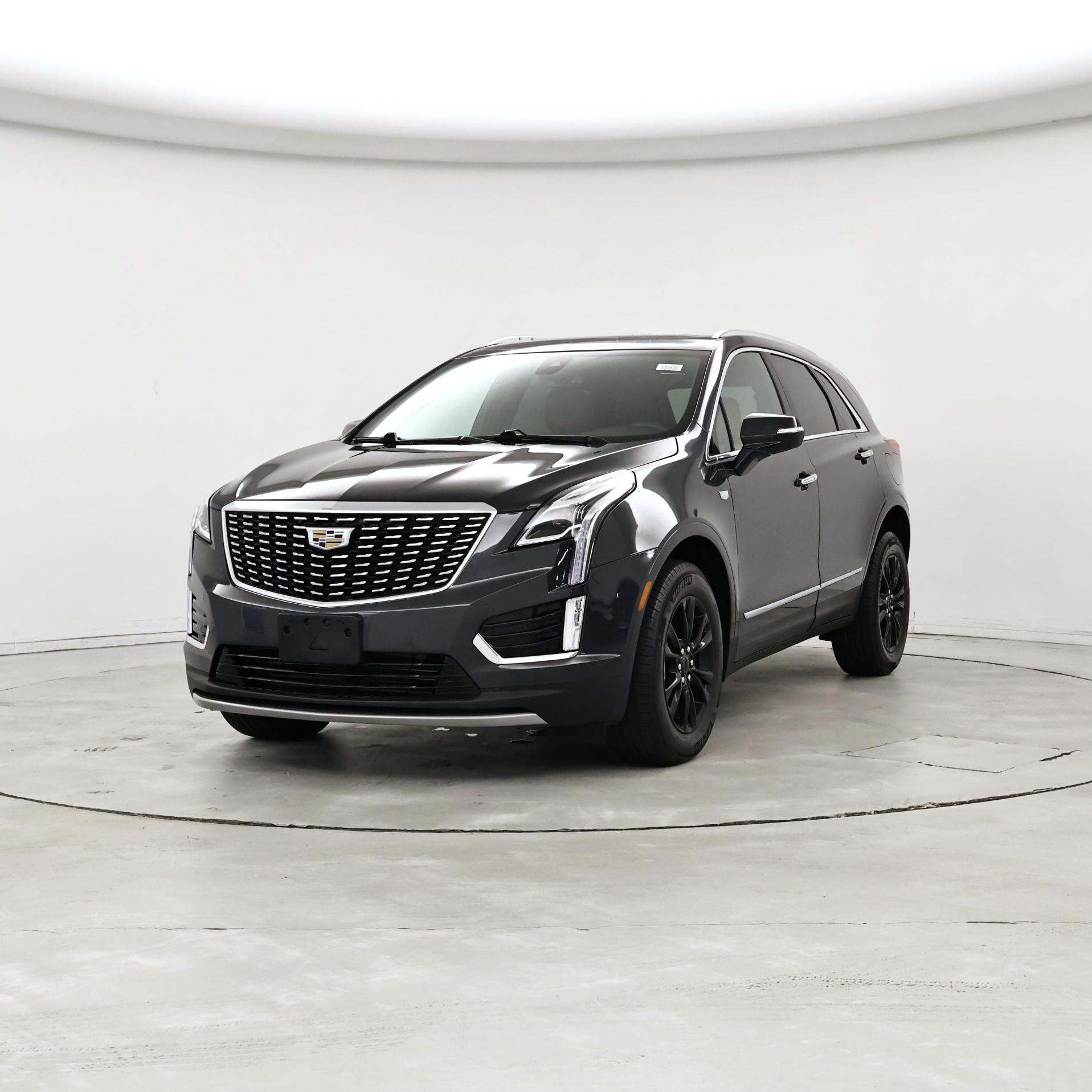 Thumbnail: 2023 Cadillac XT5 - 4