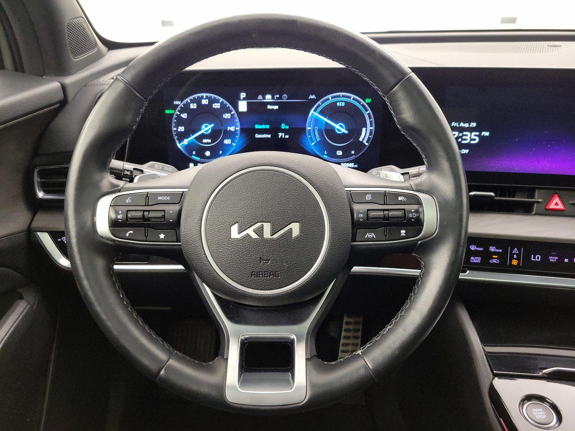 Thumbnail: 2023 Kia Sportage - 10