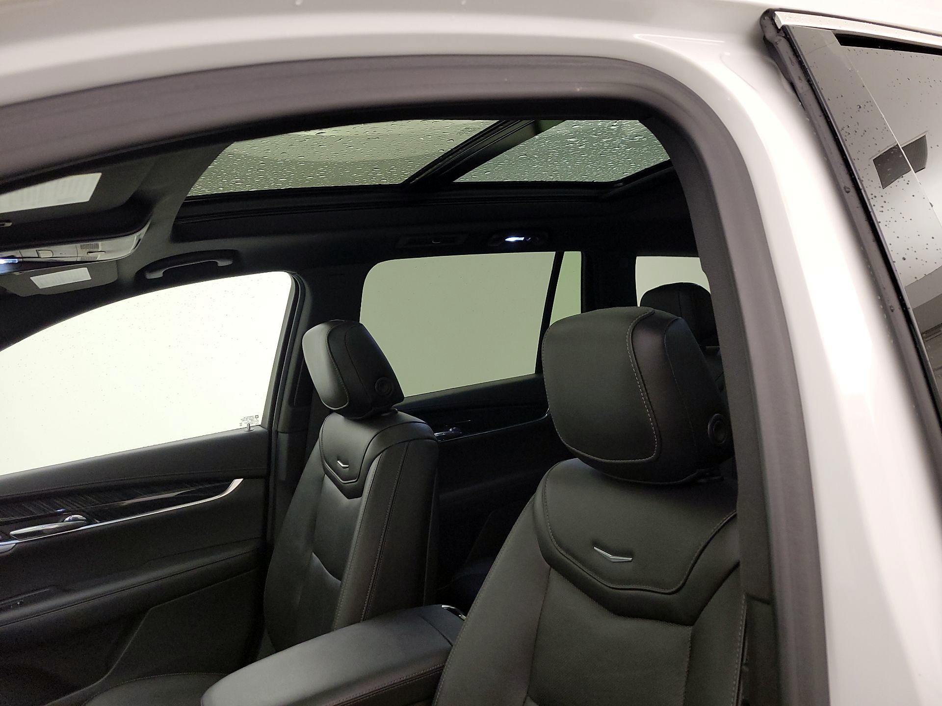 Thumbnail: 2022 Cadillac XT6 - 19