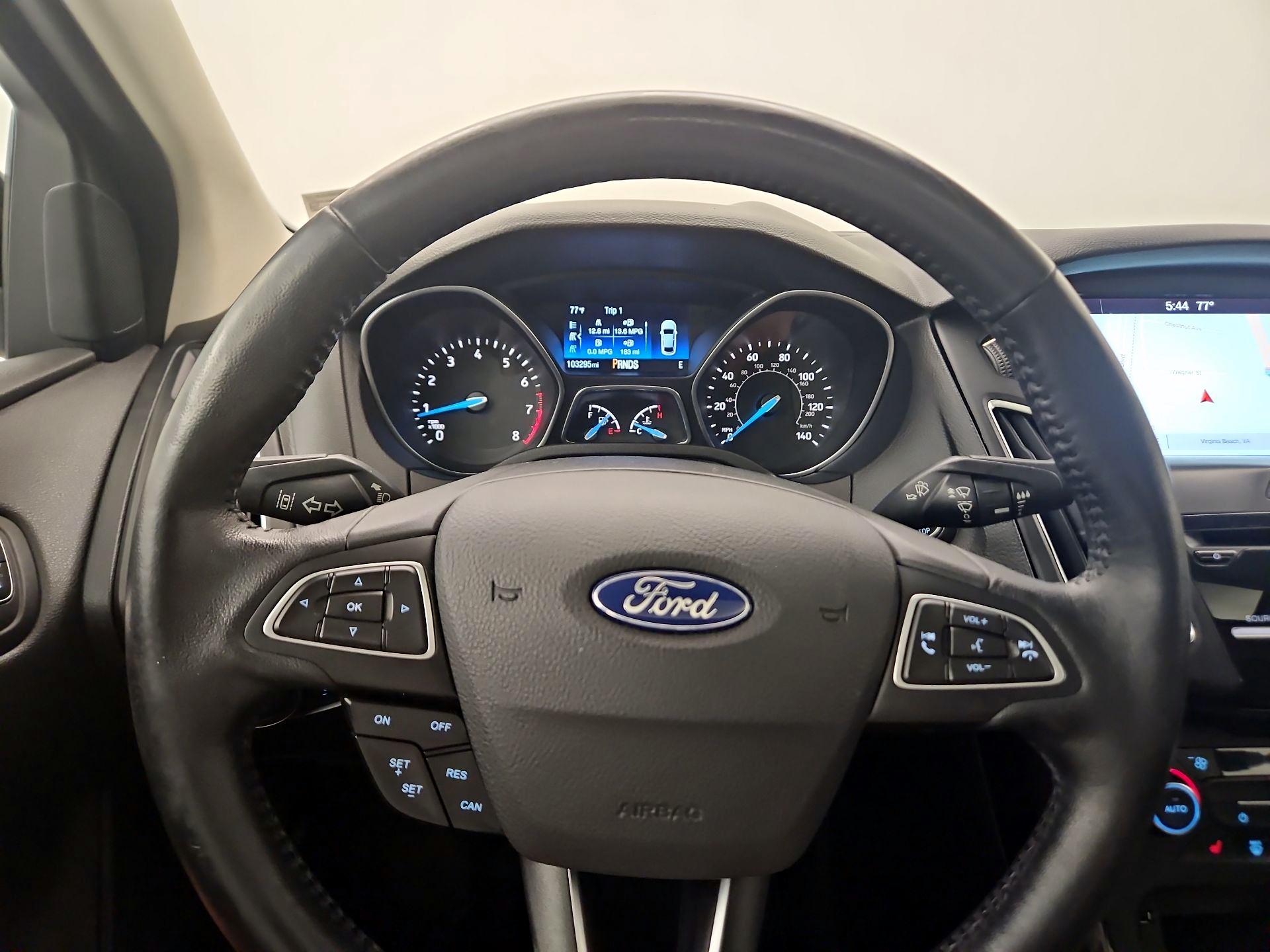 Thumbnail: 2017 Ford Focus - 10