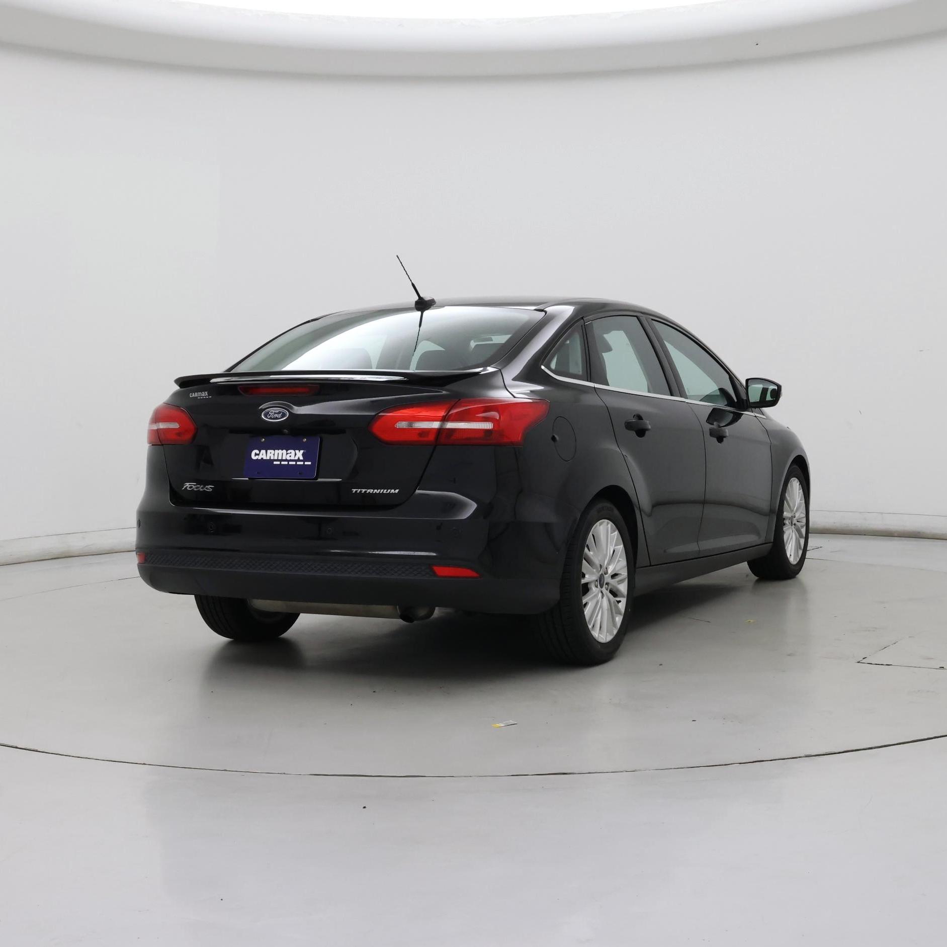 Thumbnail: 2017 Ford Focus - 8