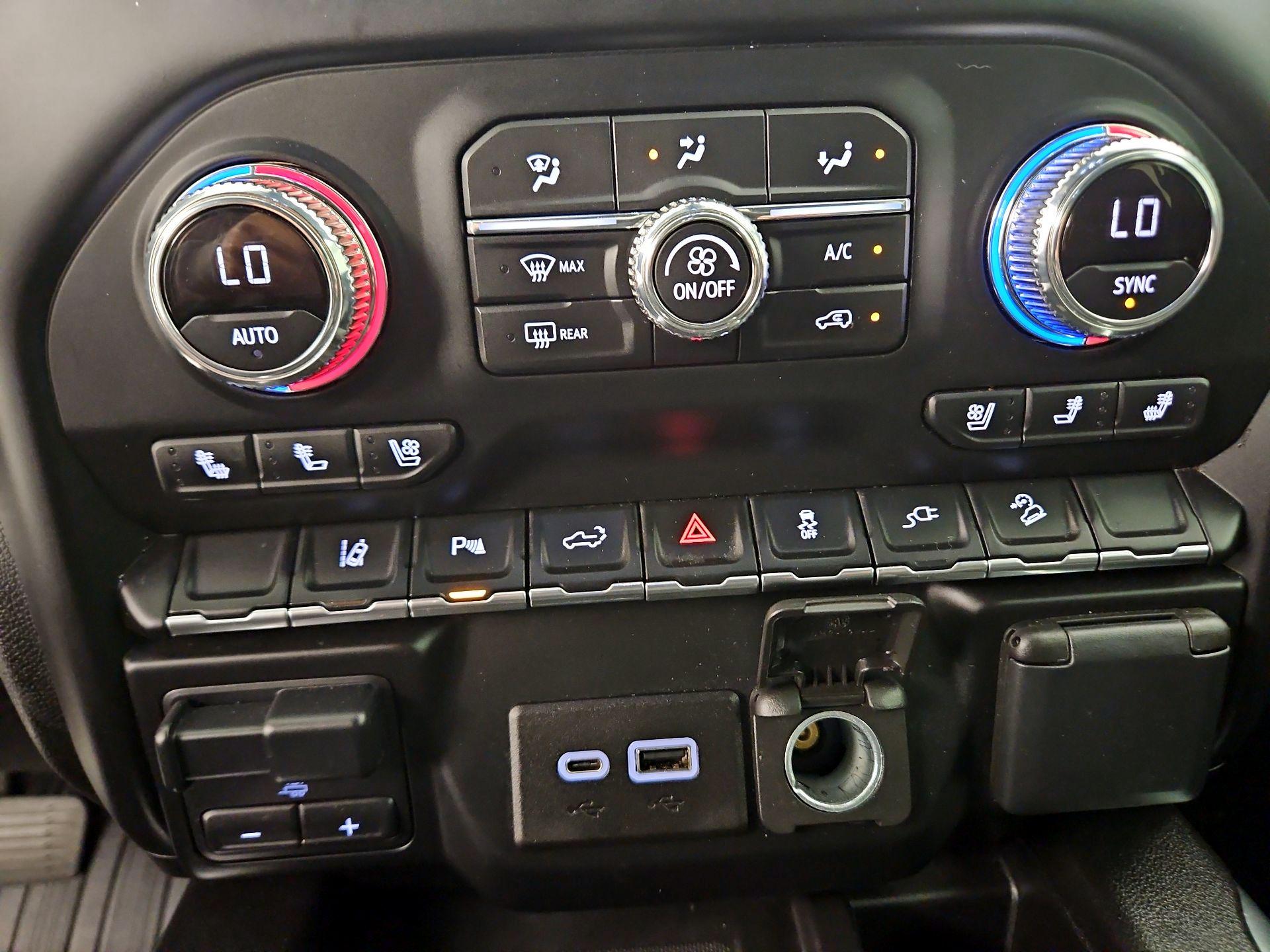 Thumbnail: 2021 GMC Sierra 2500 - 17