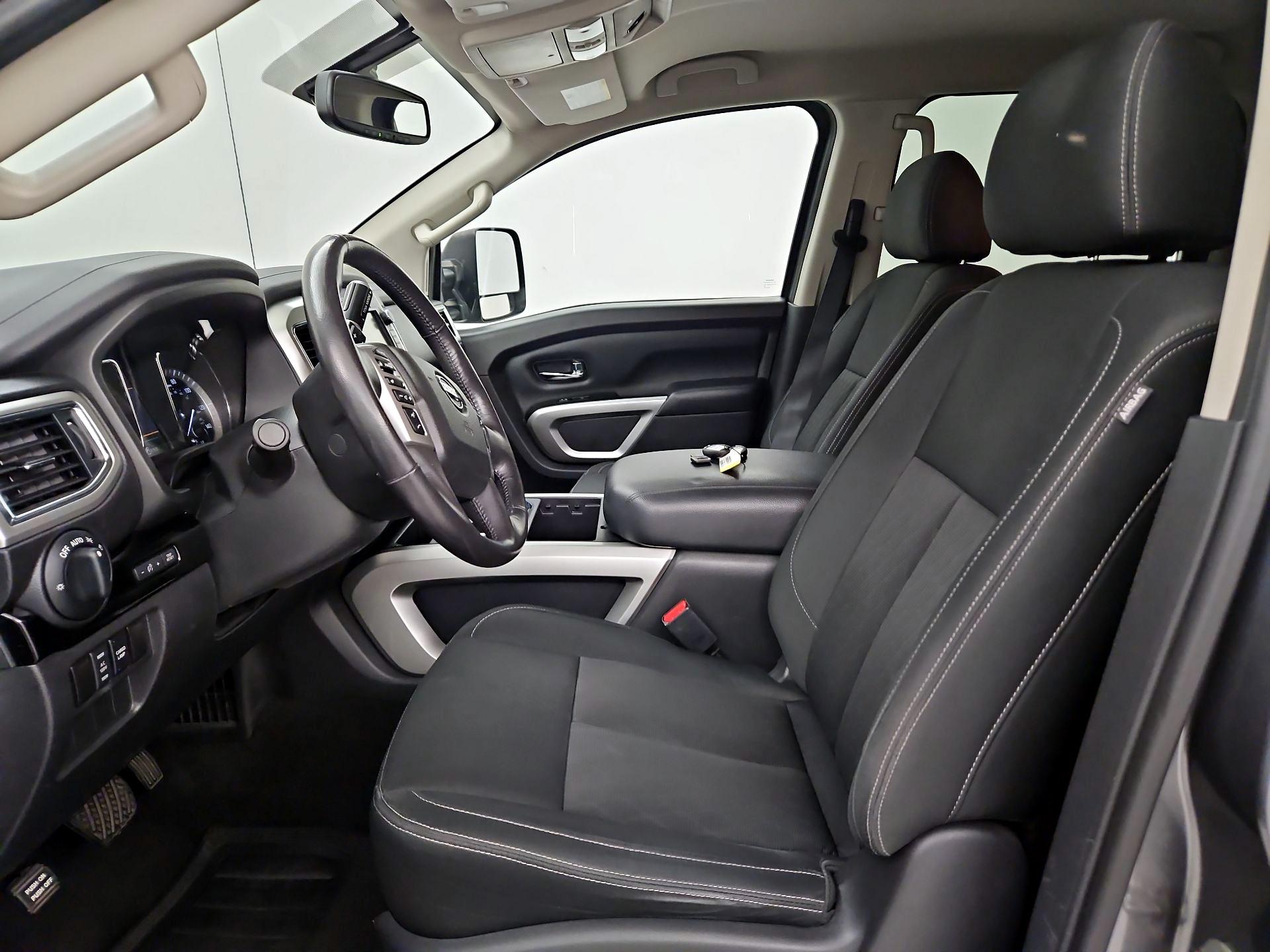 Thumbnail: 2019 Nissan Titan - 11