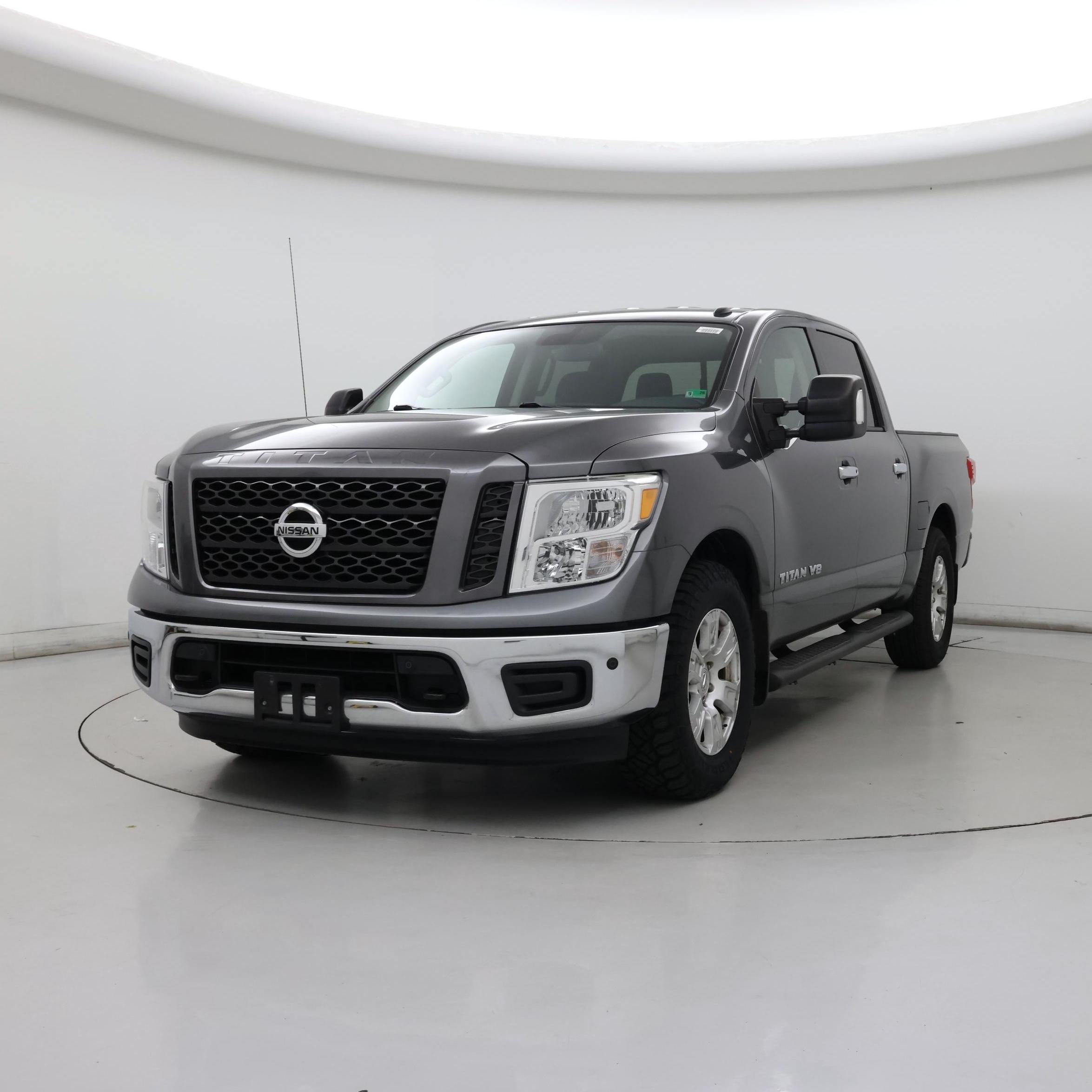 Thumbnail: 2019 Nissan Titan - 4