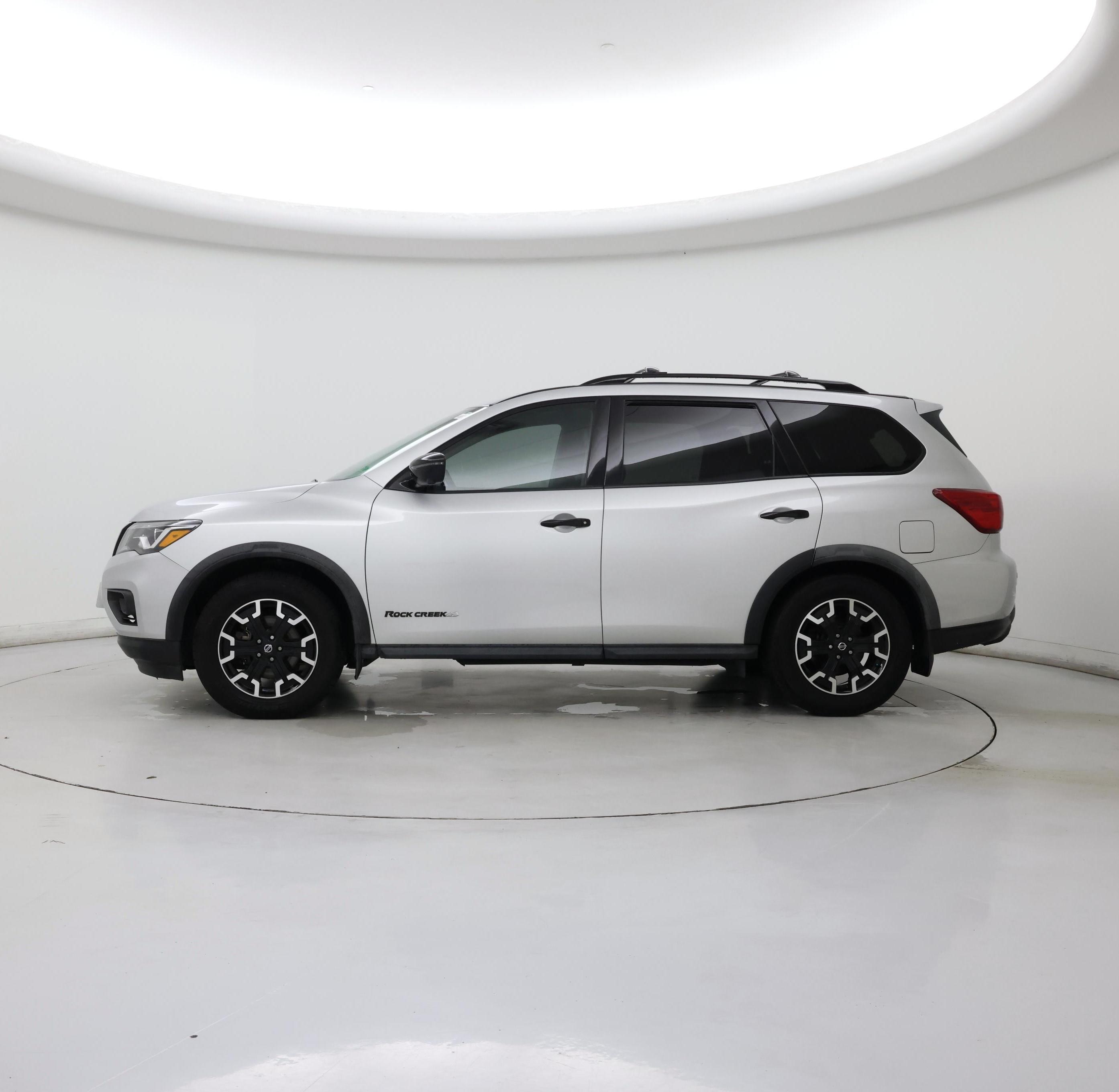 Thumbnail: 2020 Nissan Pathfinder - 3