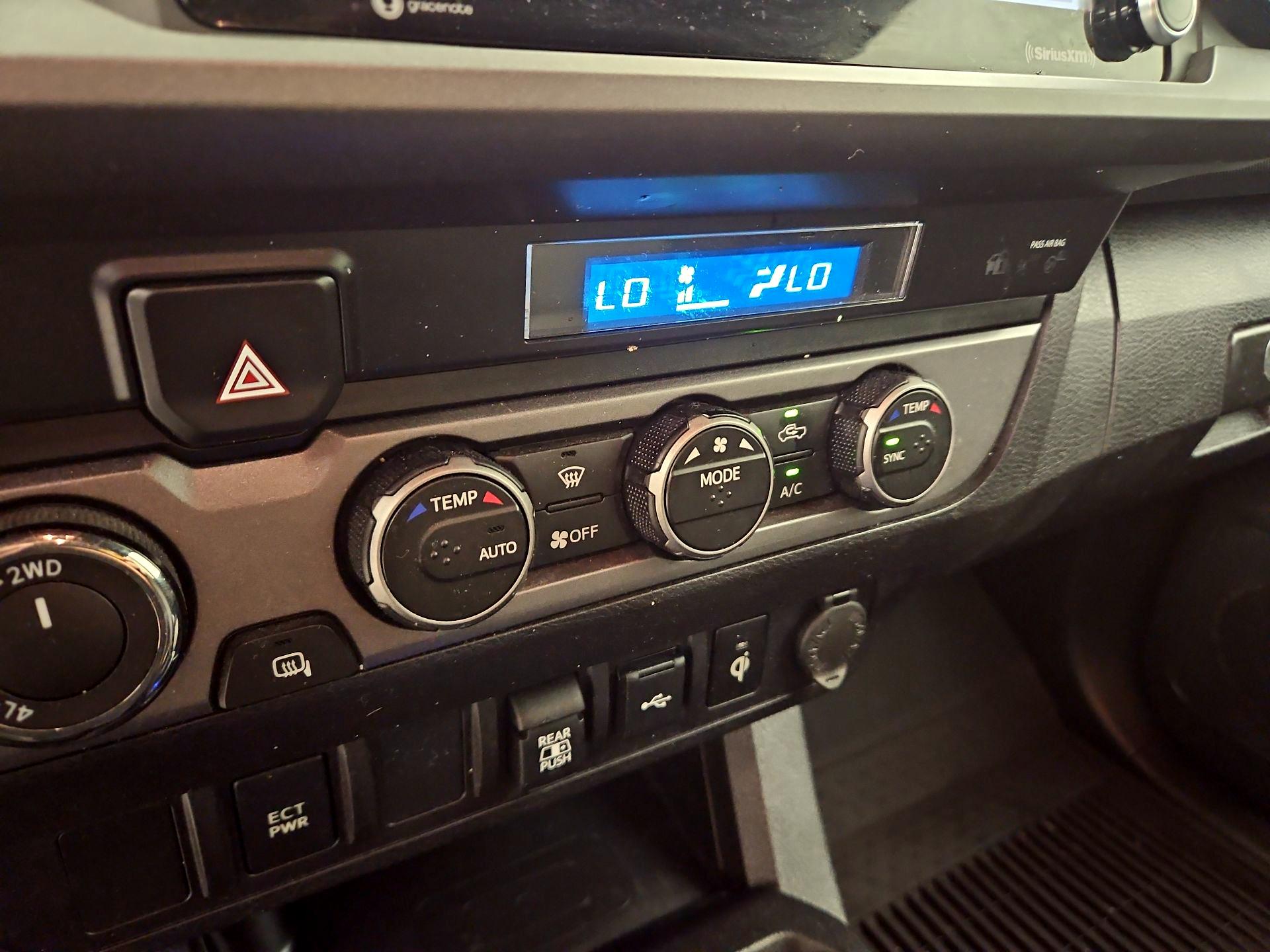Thumbnail: 2022 Toyota Tacoma - 16