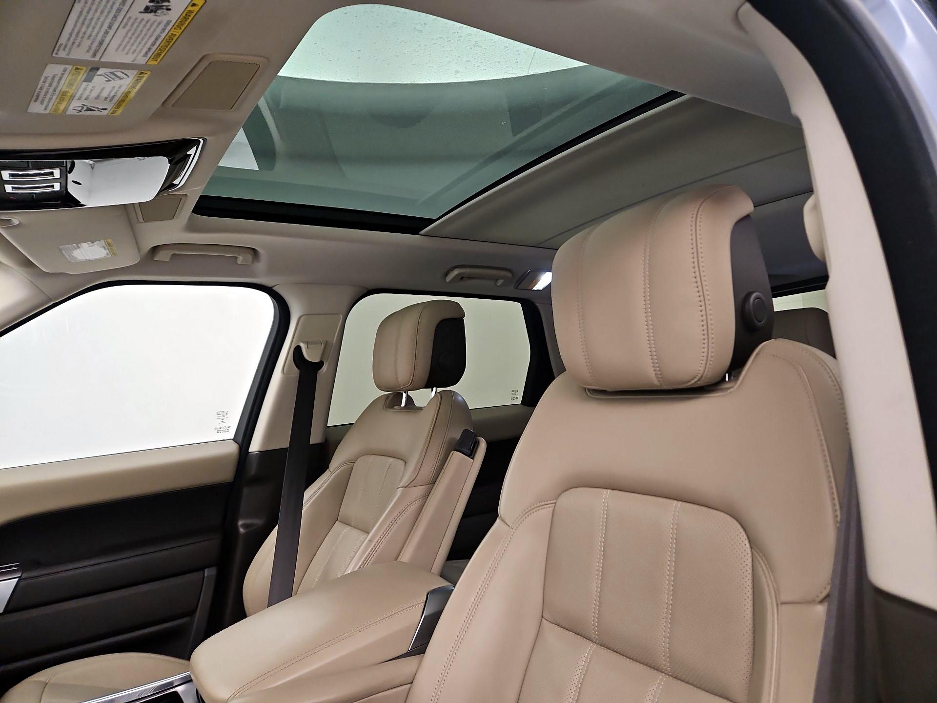Thumbnail: 2020 Land Rover Range Rover Sport - 20