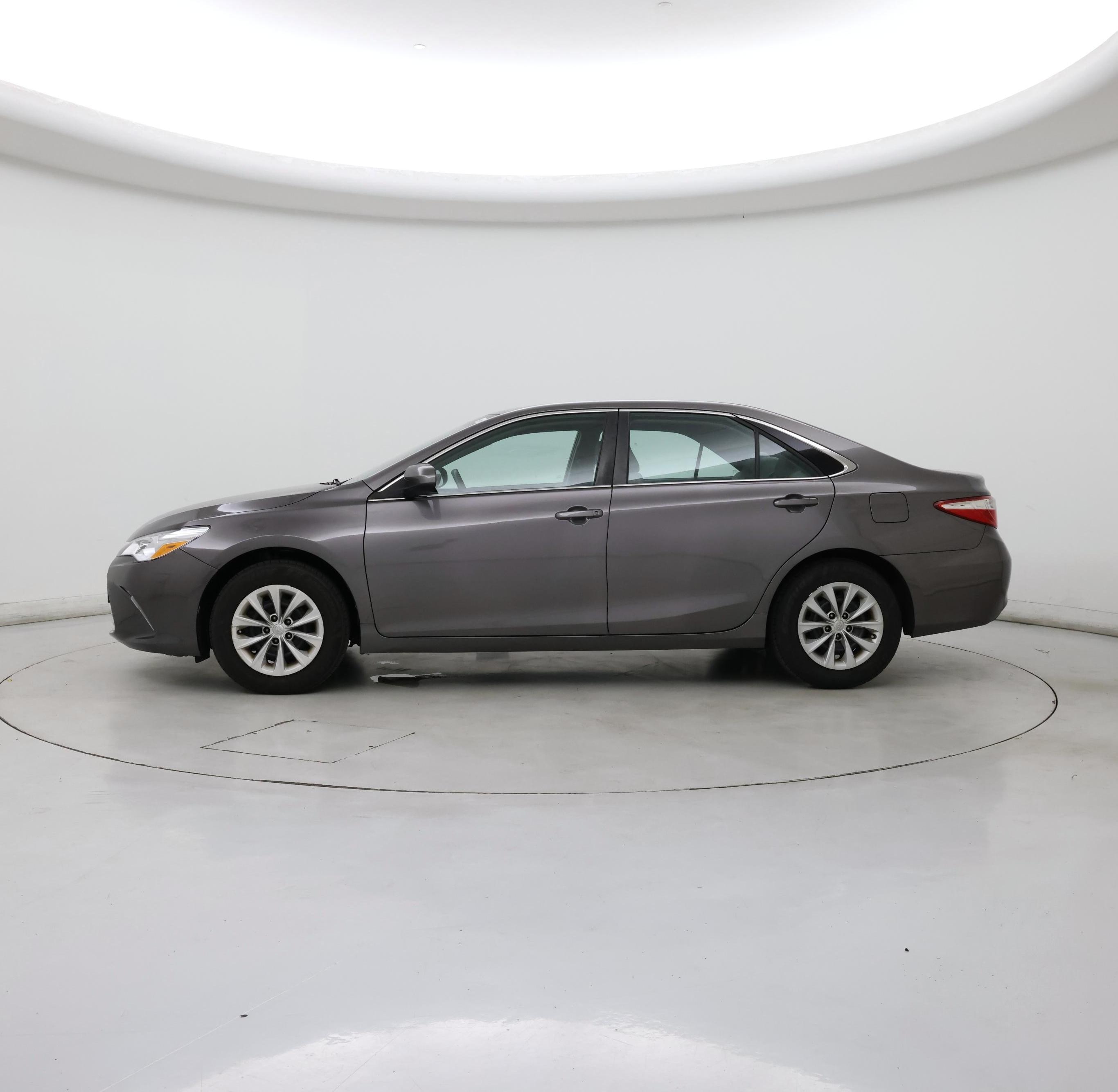 Thumbnail: 2017 Toyota Camry - 3