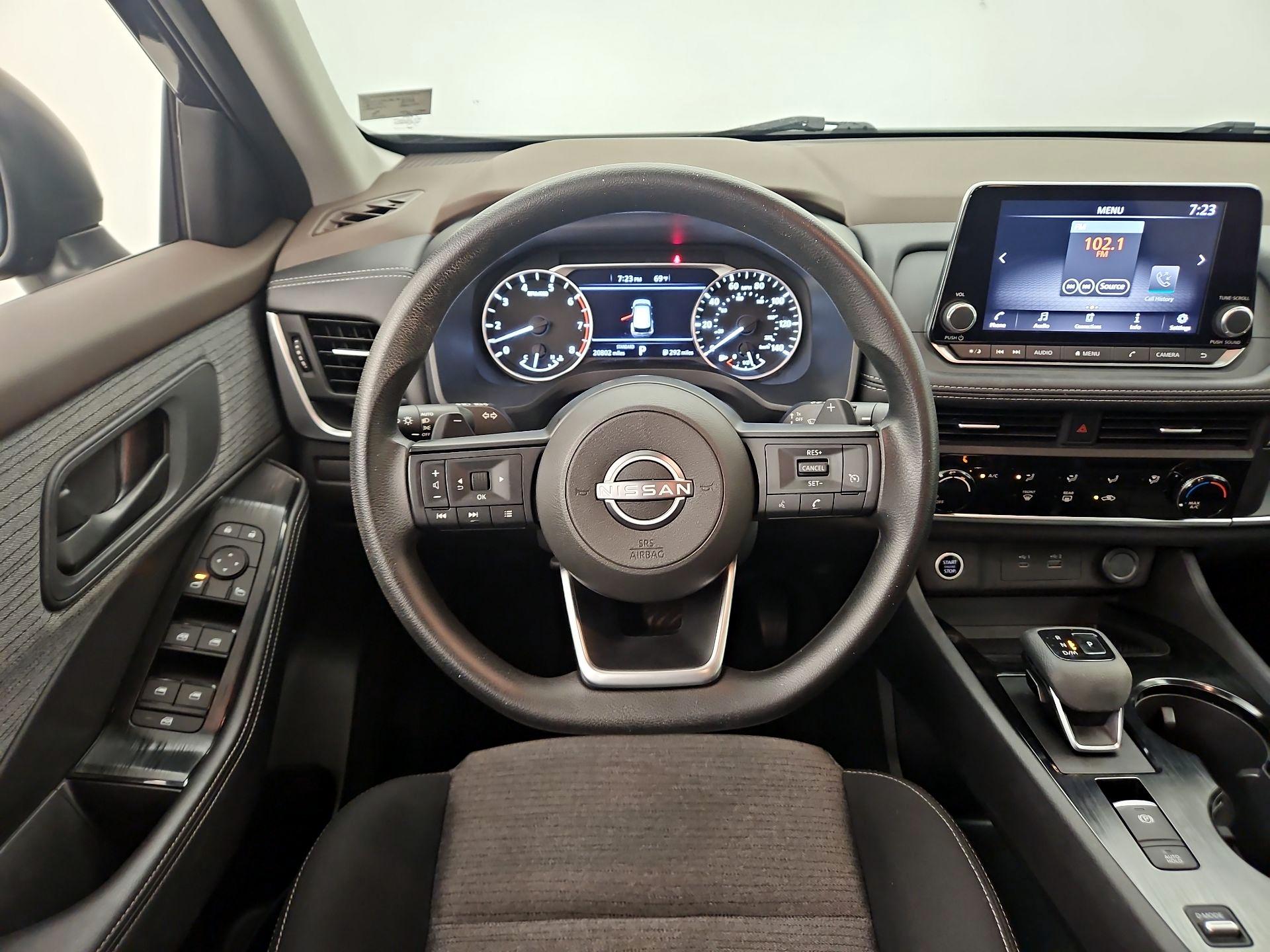 Thumbnail: 2022 Nissan Rogue - 10