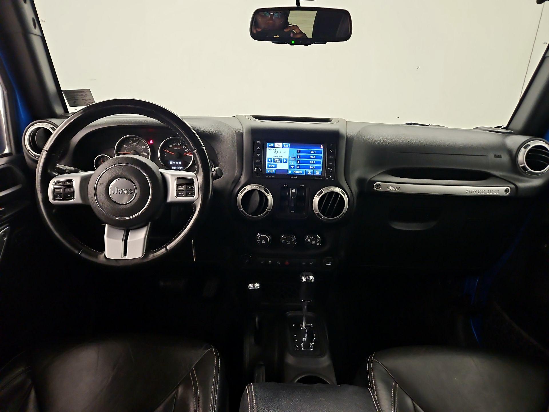 Thumbnail: 2015 Jeep Wrangler - 9