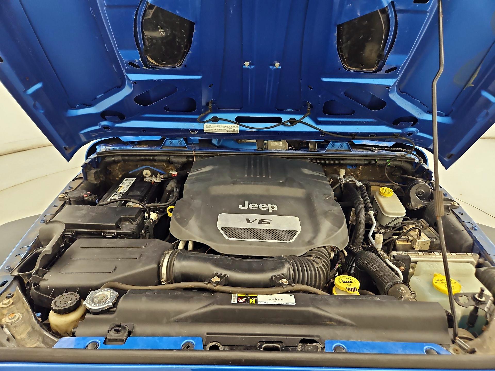 Thumbnail: 2015 Jeep Wrangler - 20