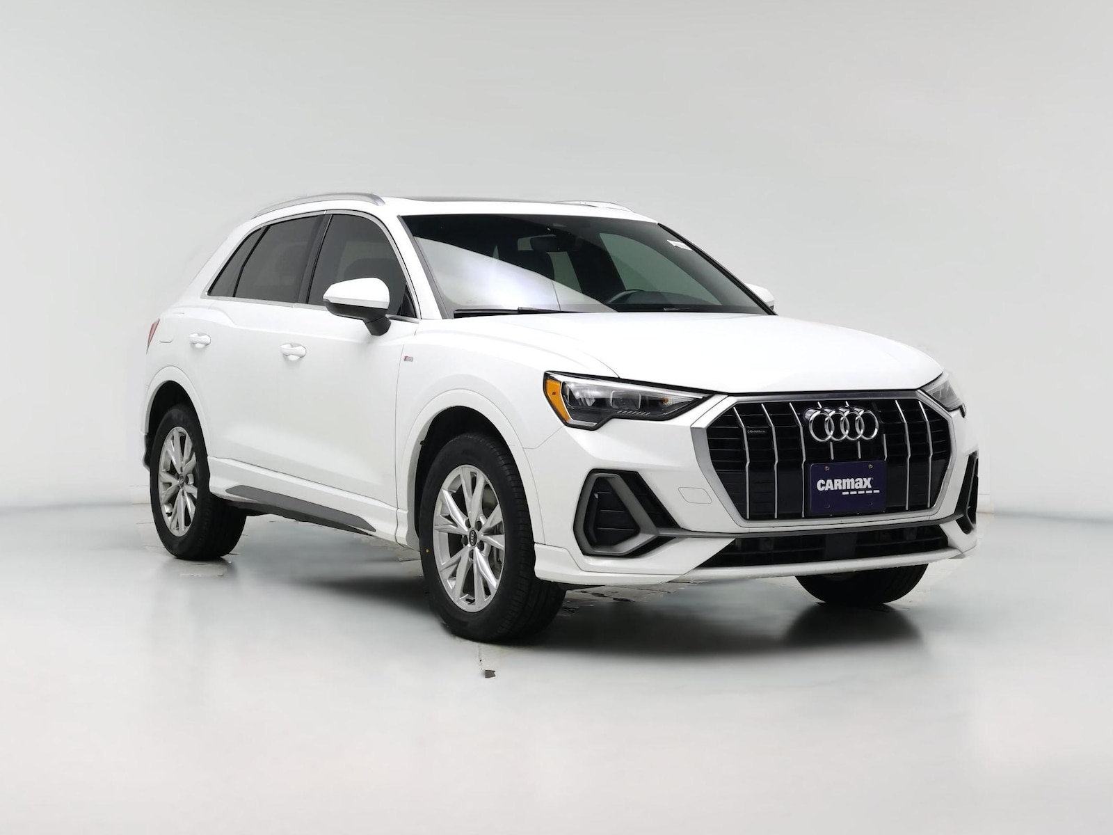 2022 Audi Q3