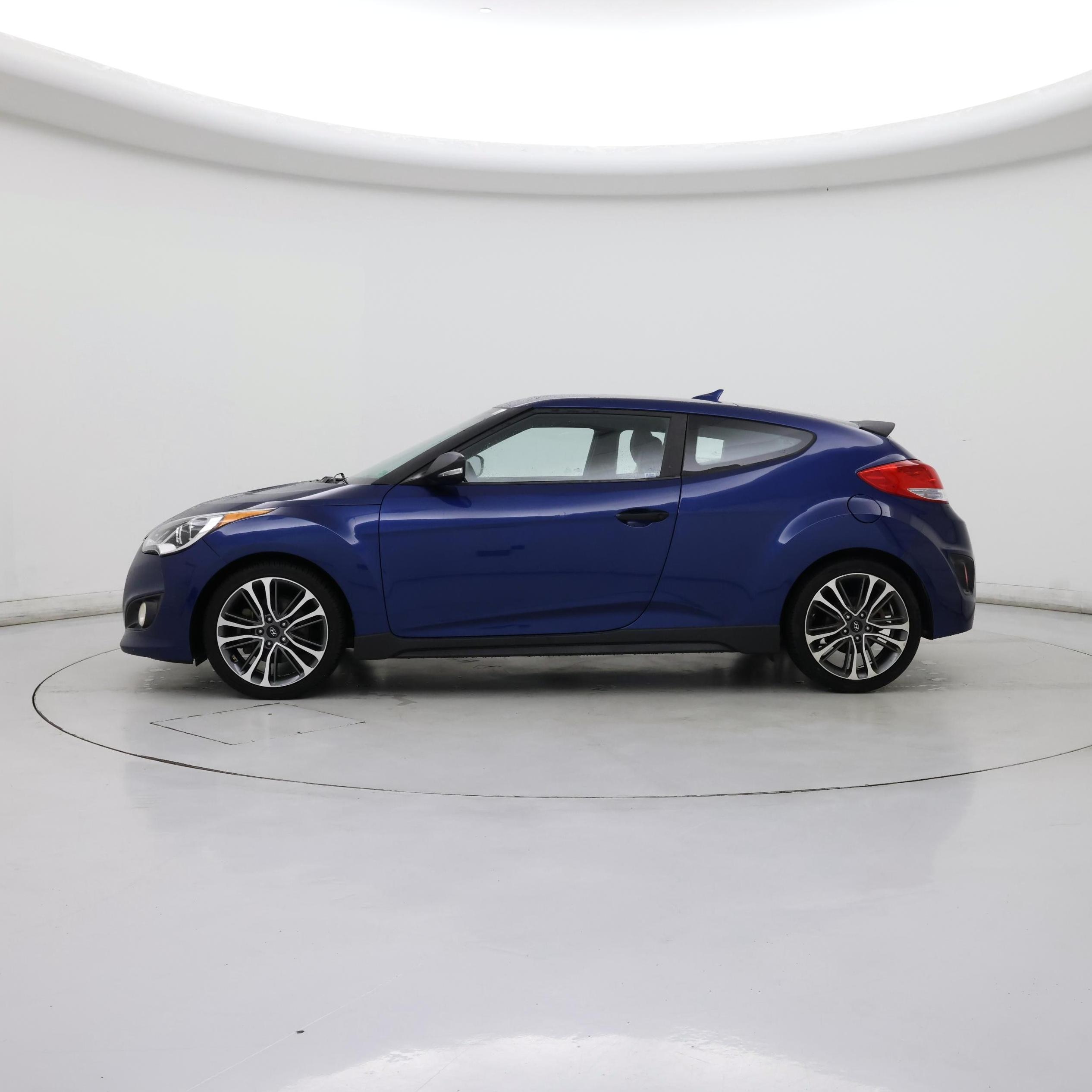 Thumbnail: 2016 Hyundai Veloster - 3