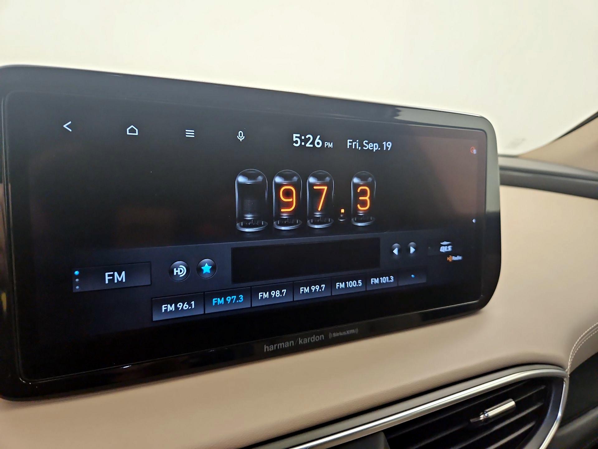 Thumbnail: 2021 Hyundai Santa Fe - 16