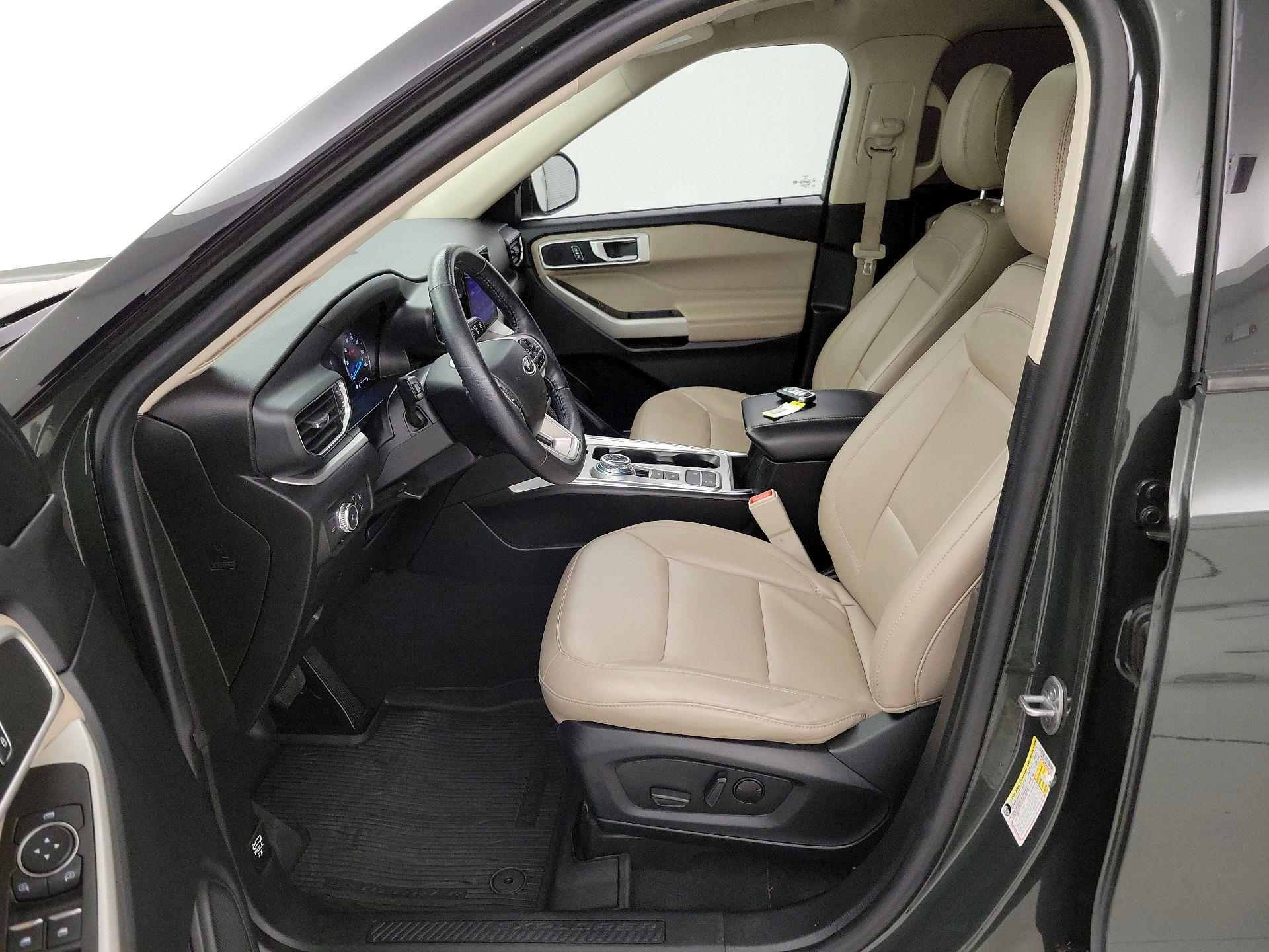 Thumbnail: 2022 Ford Explorer - 11