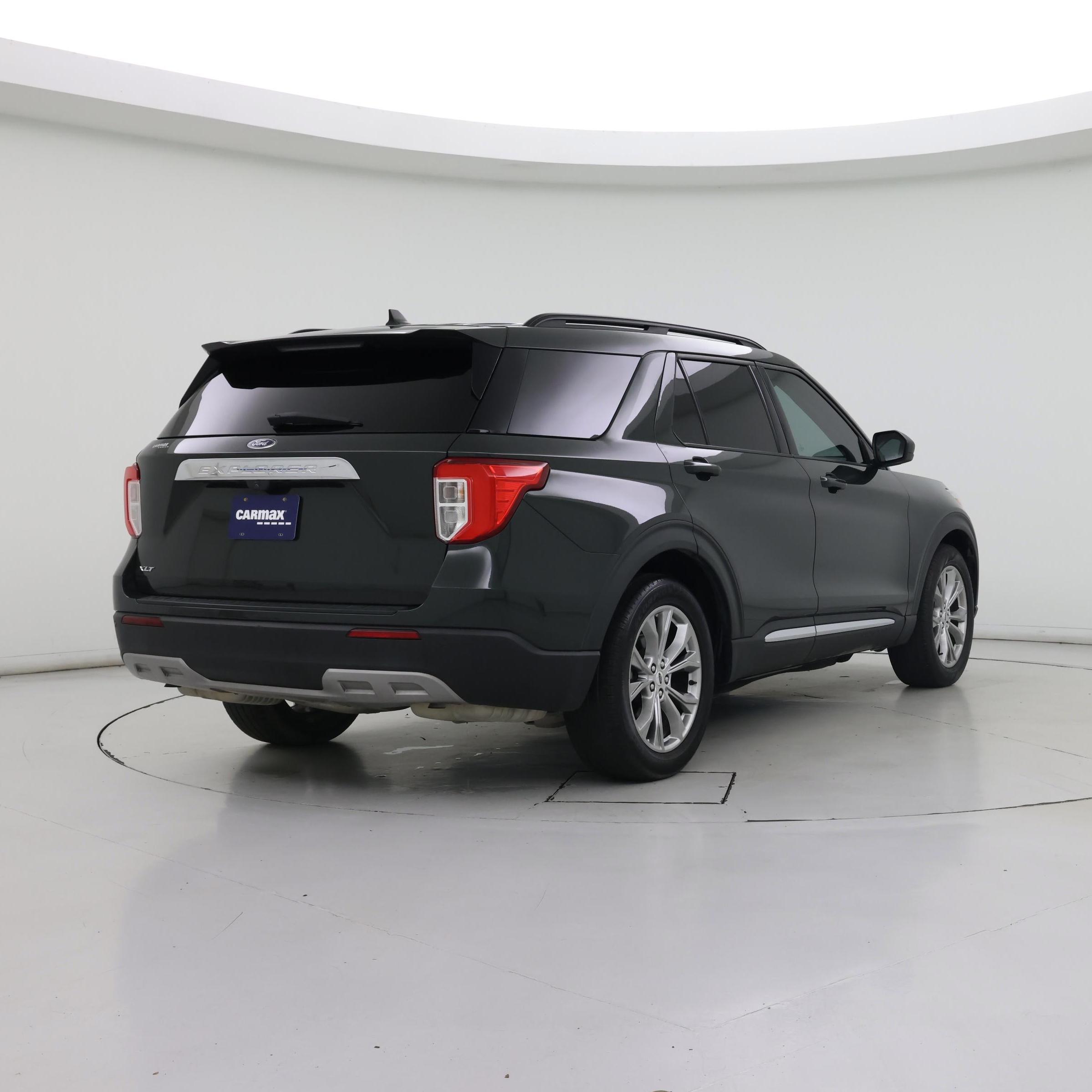 Thumbnail: 2022 Ford Explorer - 8