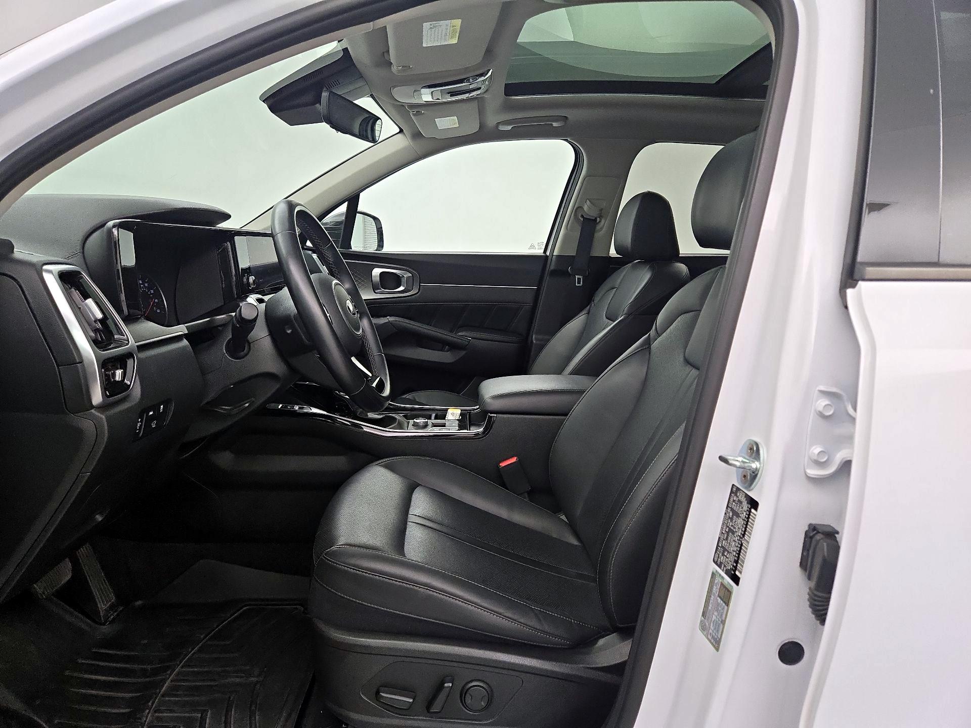 Thumbnail: 2021 Kia Sorento - 11