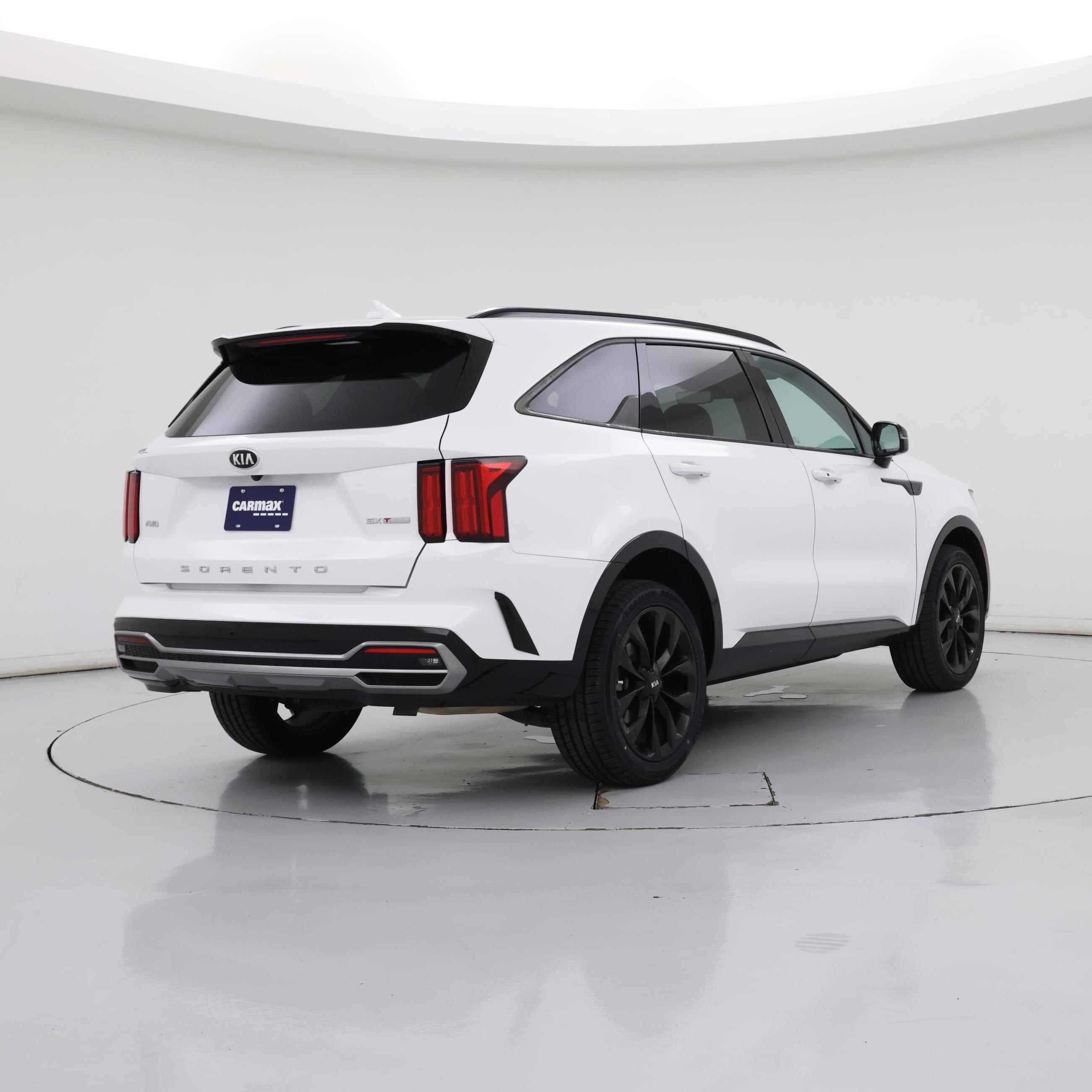 Thumbnail: 2021 Kia Sorento - 8