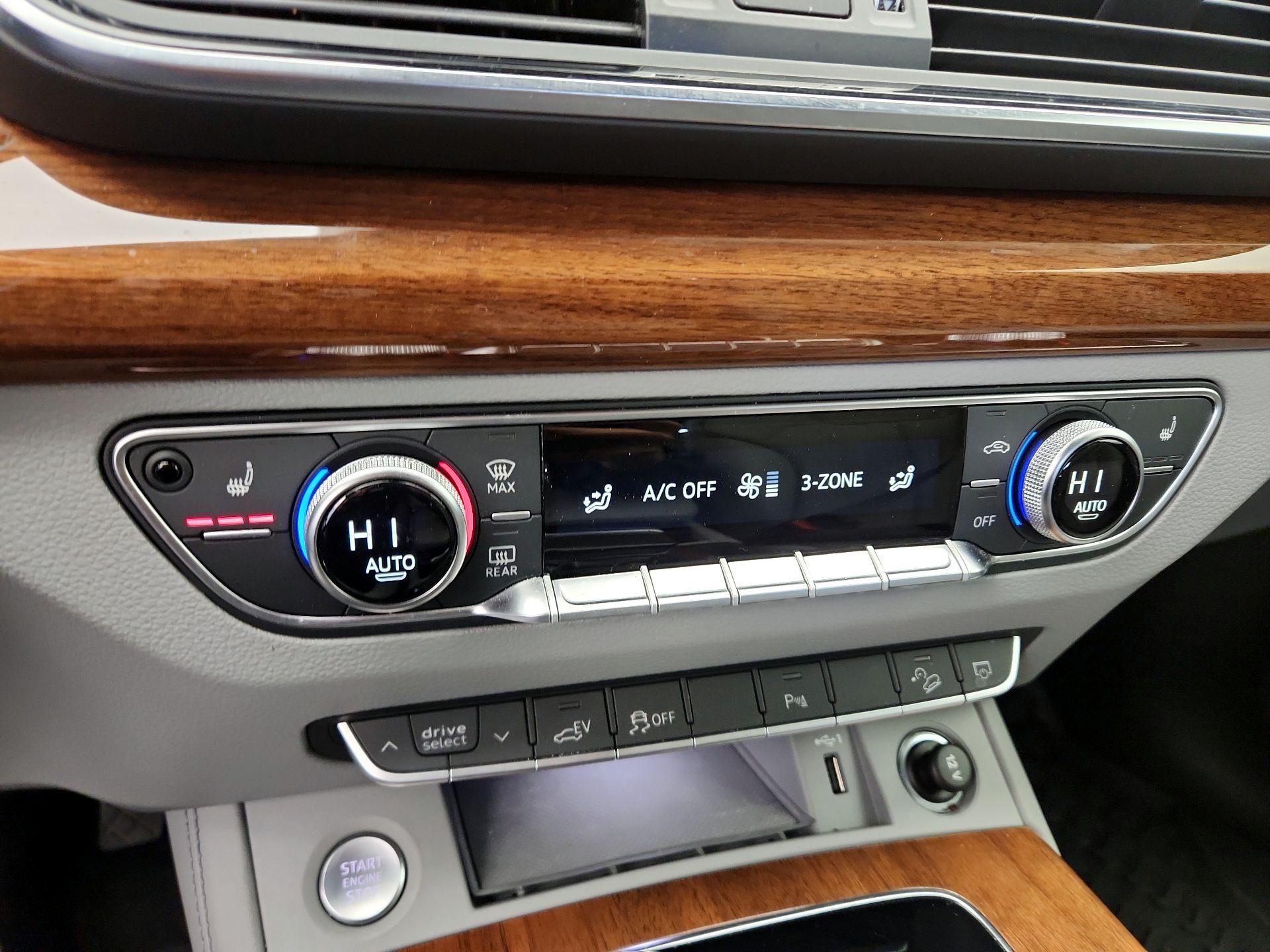 Thumbnail: 2022 Audi Q5 - 17