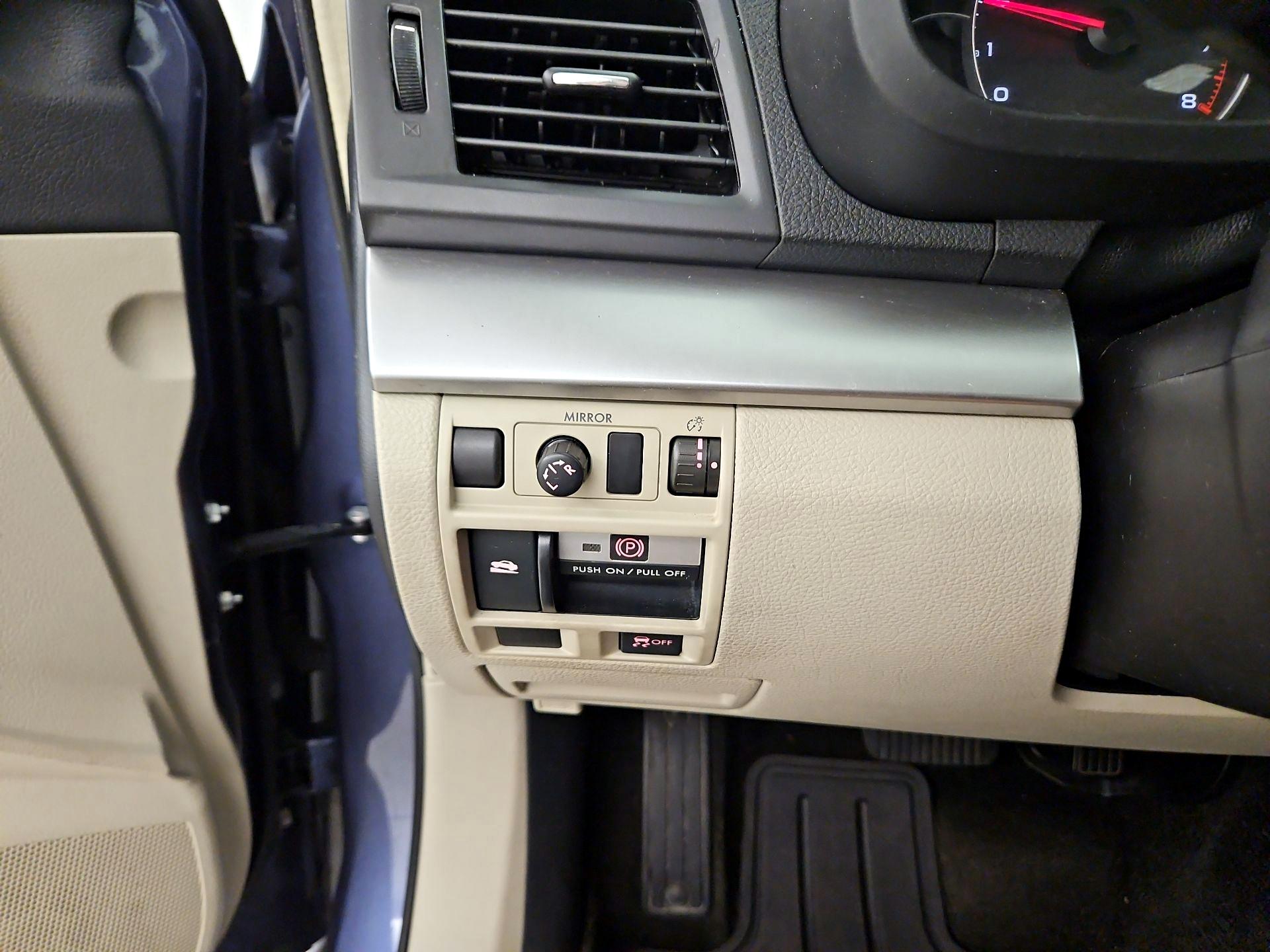 Thumbnail: 2014 Subaru Outback - 13